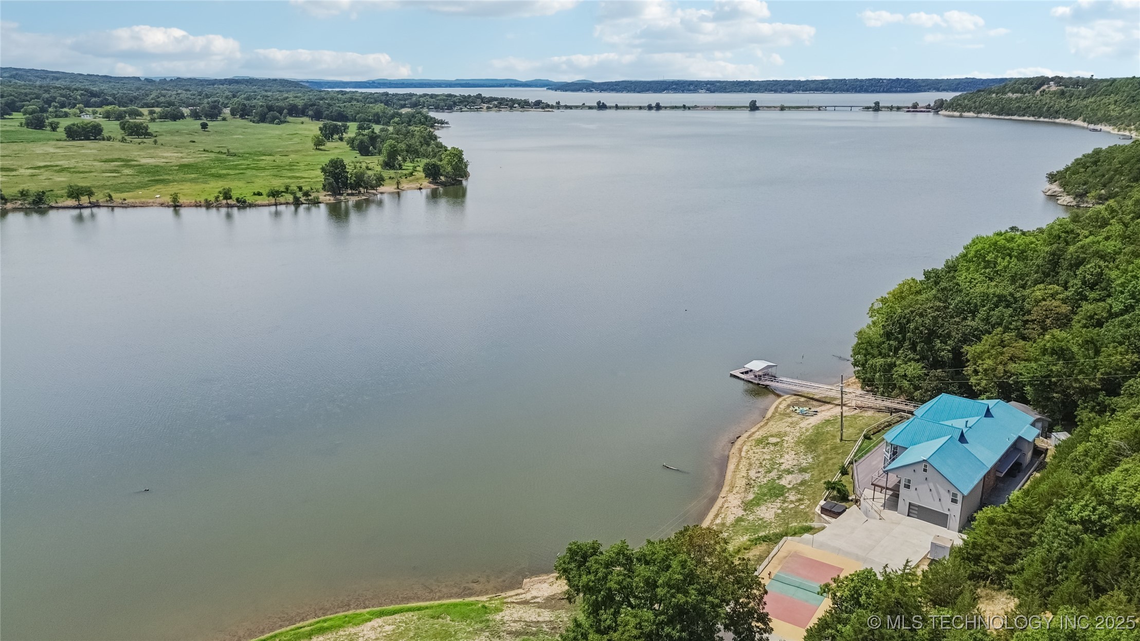 662 Se 4439 Loop Property Photo 76