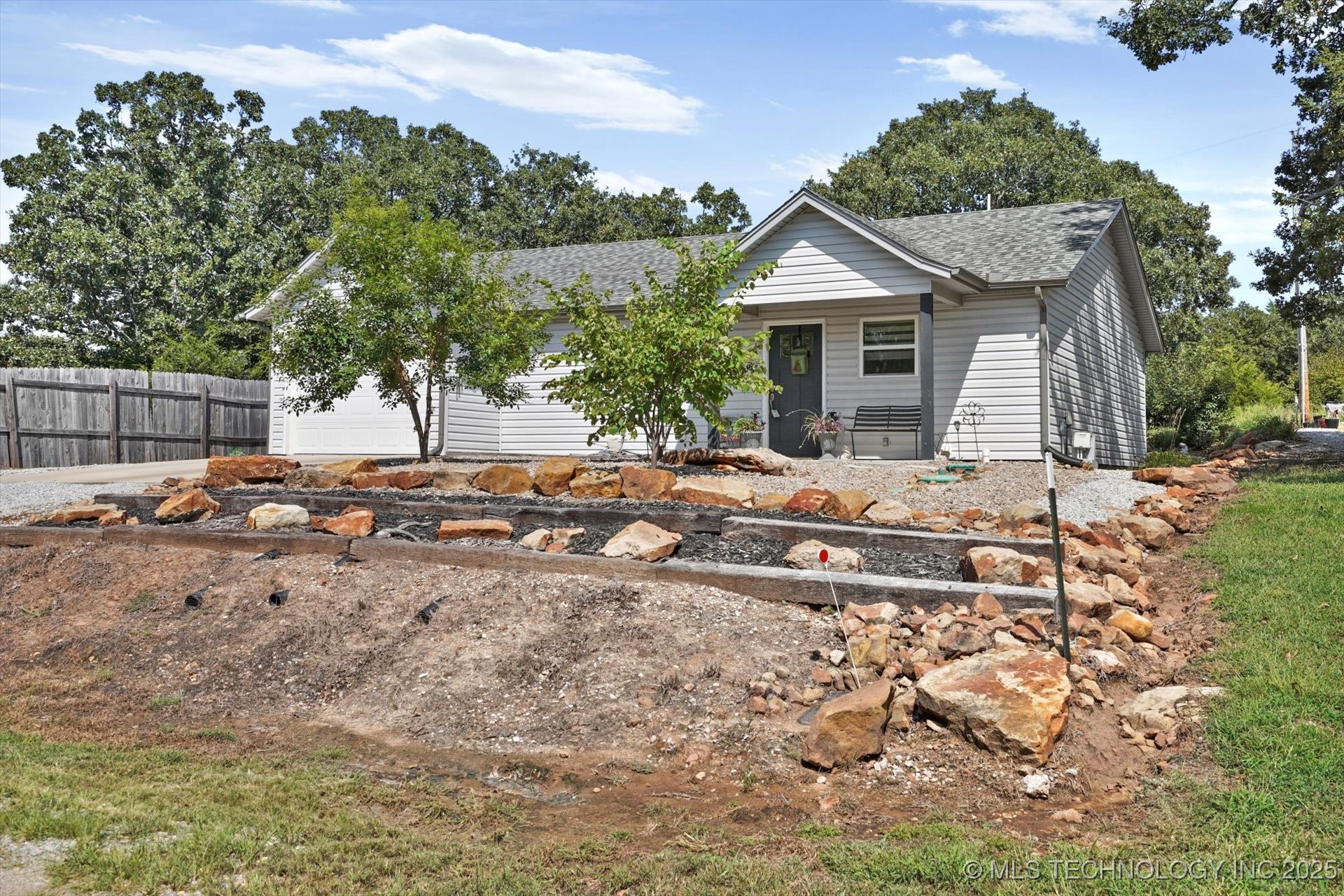 126 Maple Circle Property Photo 1