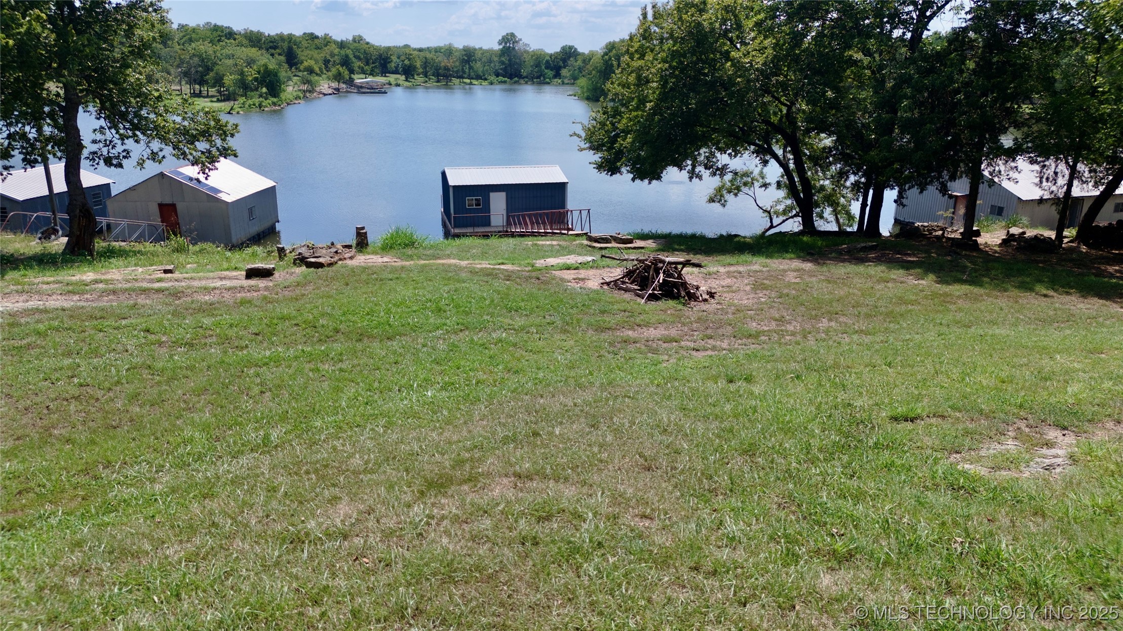 112 Cove Lane Property Photo 20