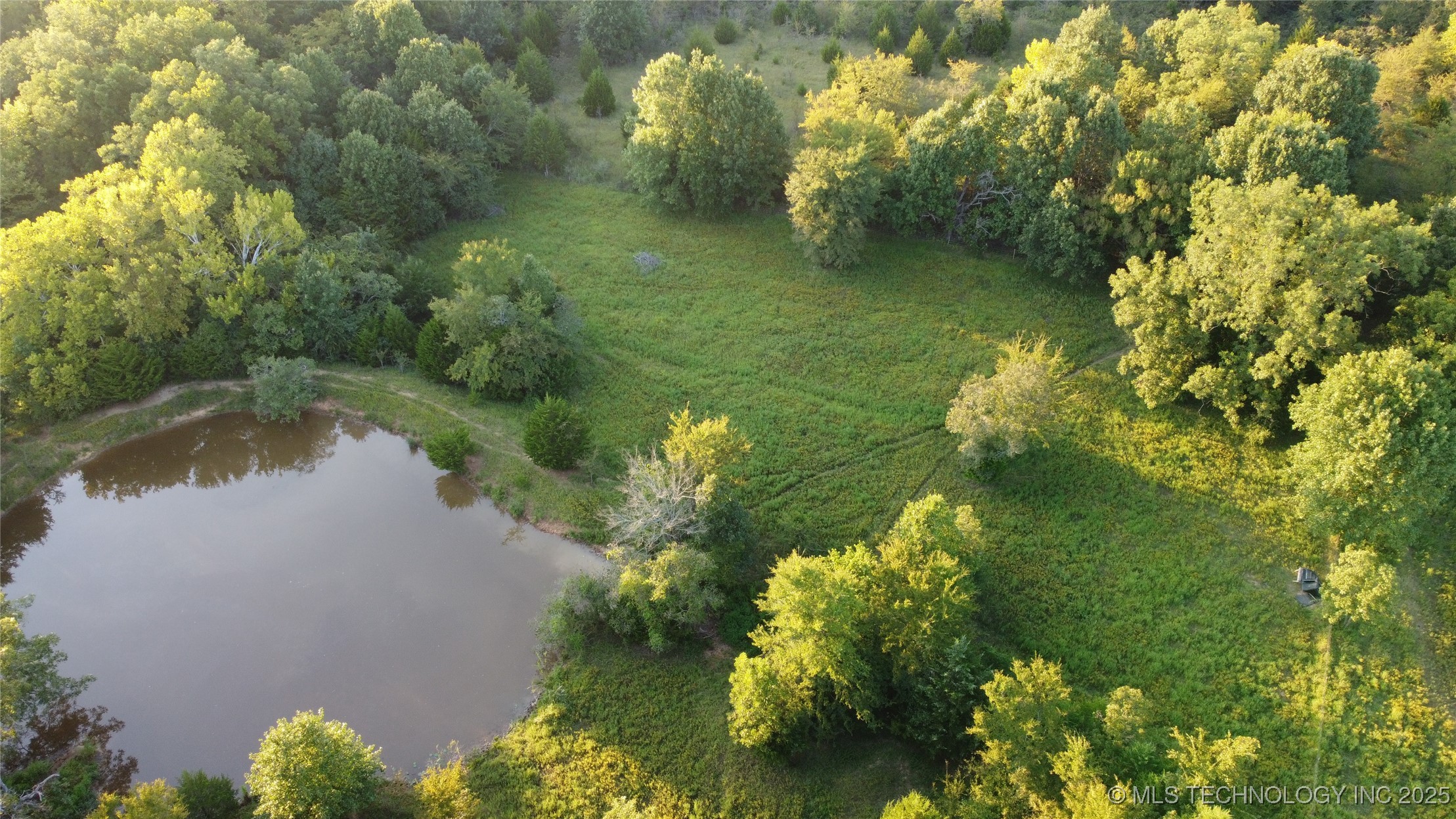 E 1010 Road Property Photo 3