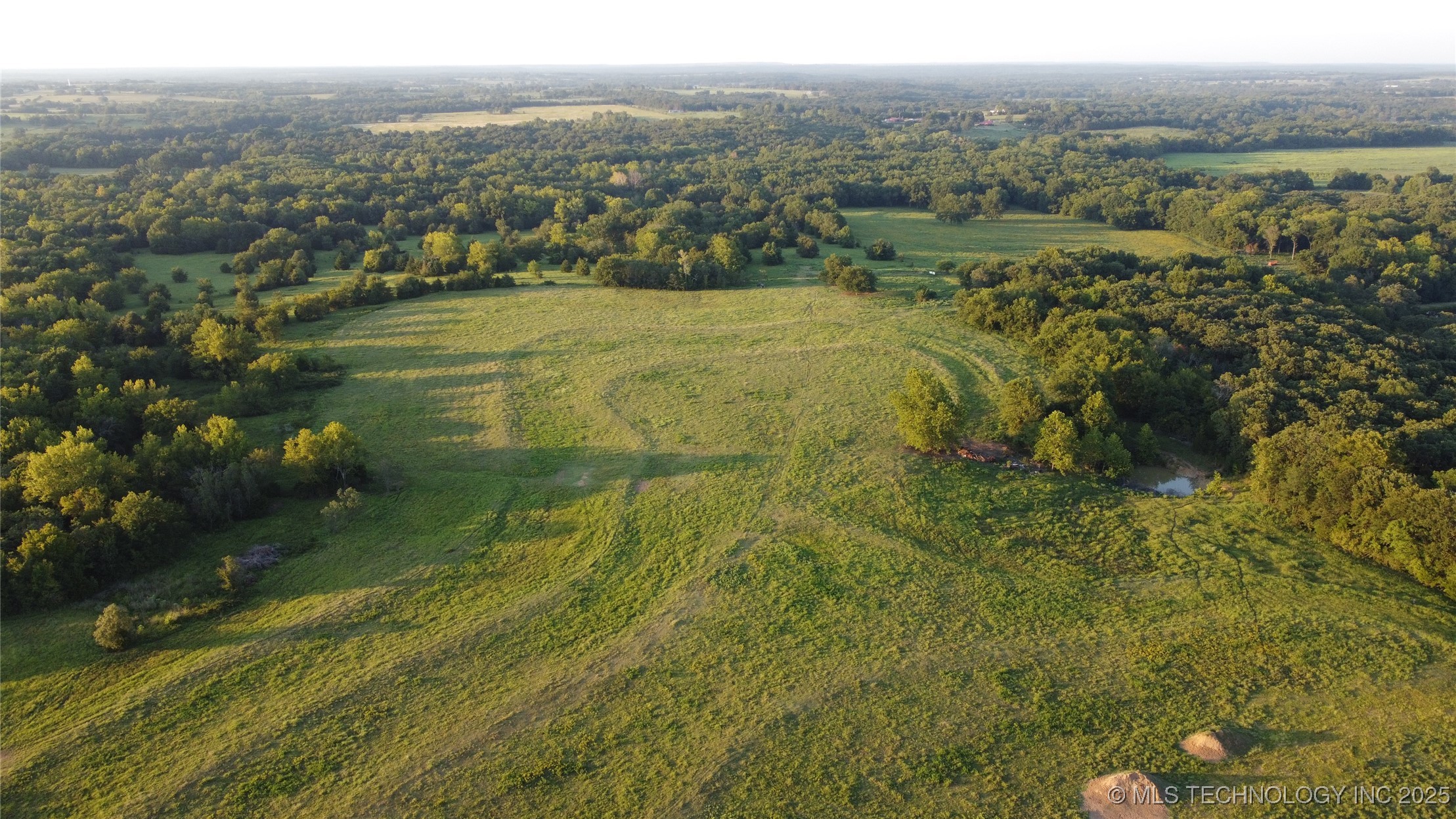 E 1010 Road Property Photo 7