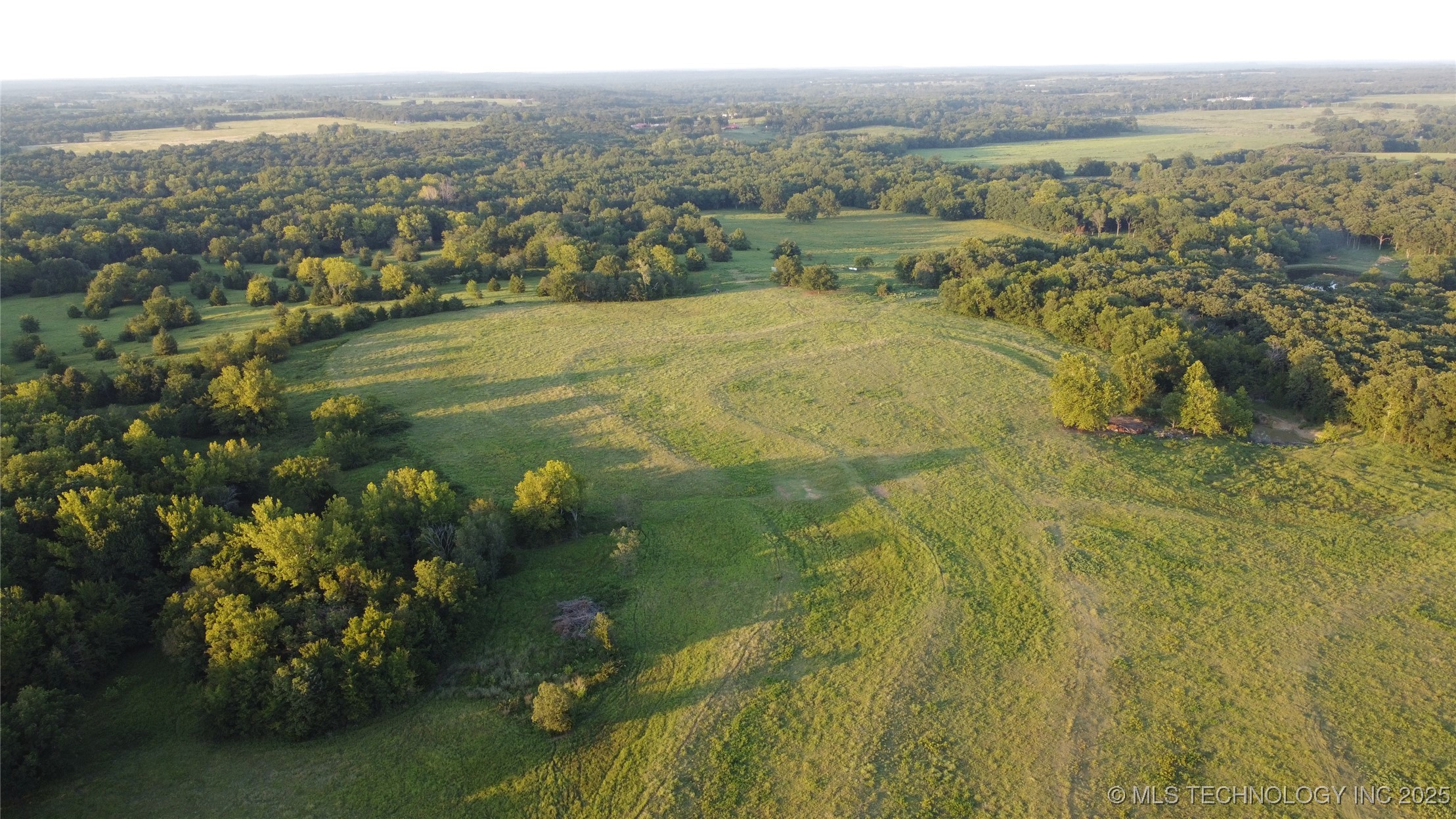 E 1010 Road Property Photo 8