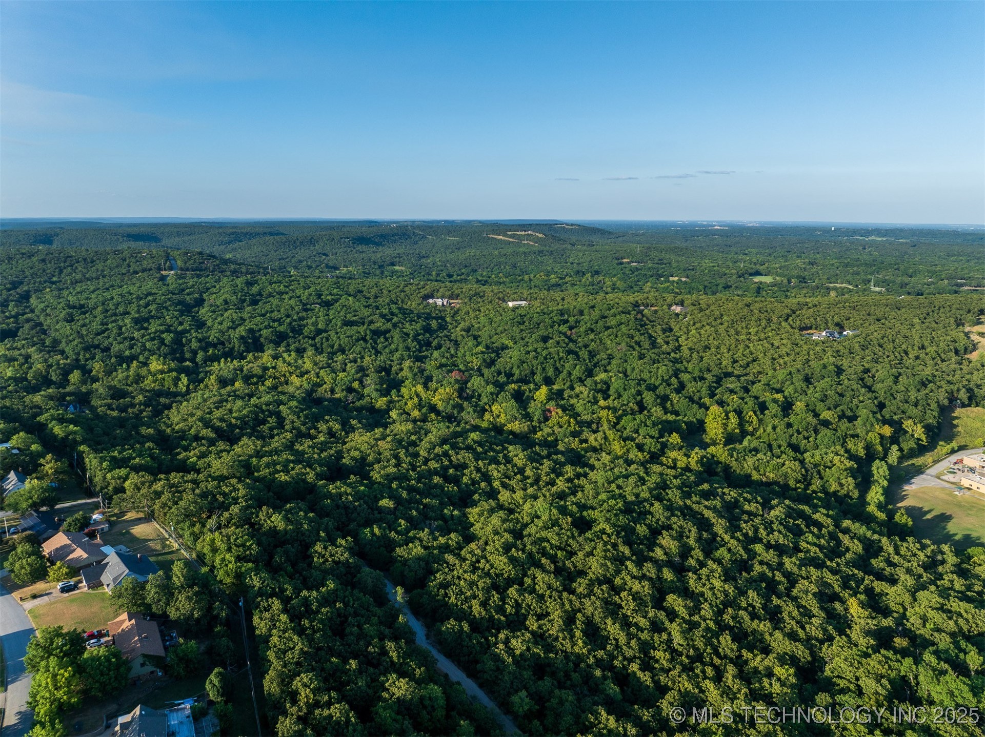 9 Deer Creek Trail Property Photo 32