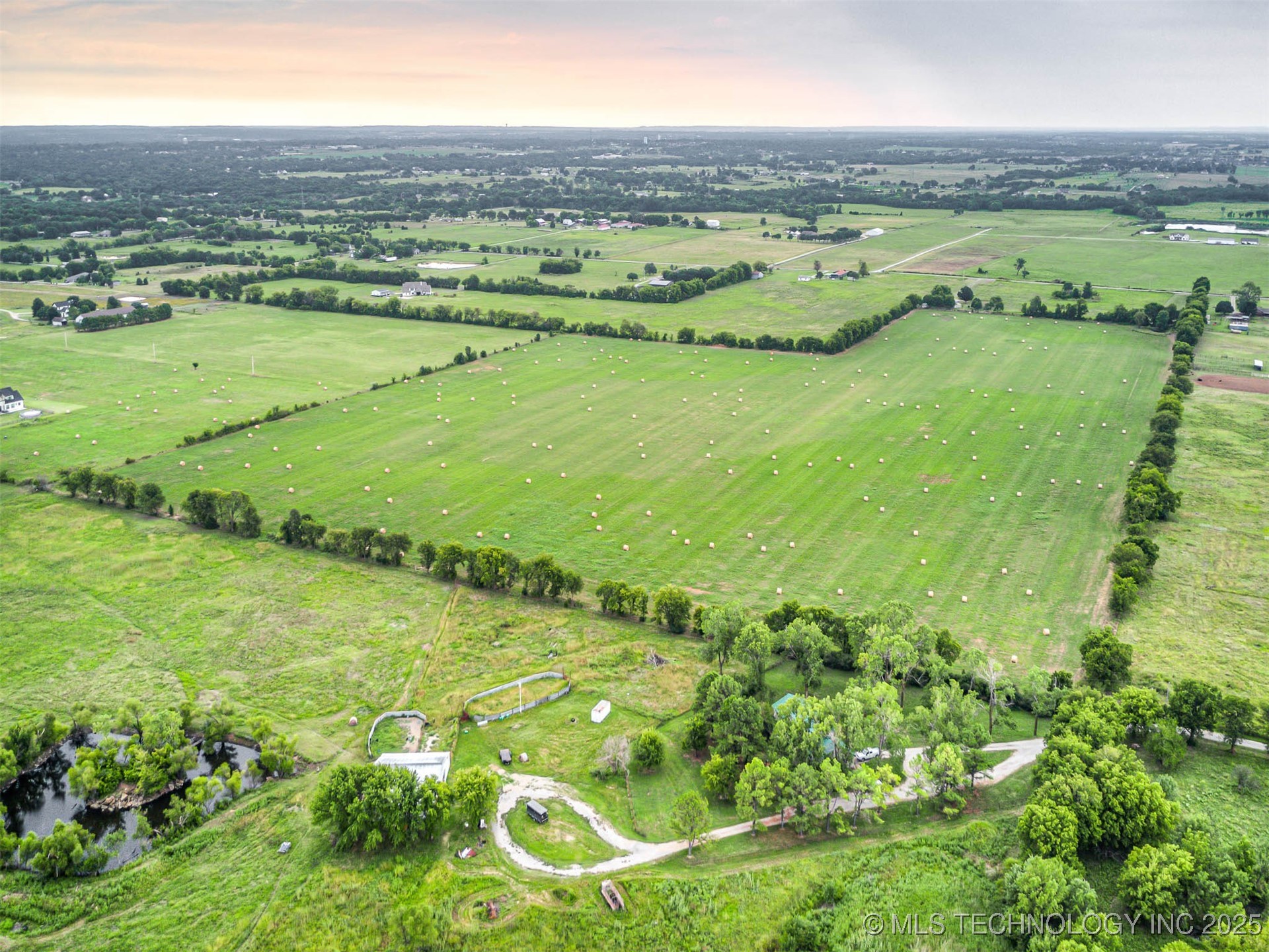 0001 166th Street North Property Photo 6