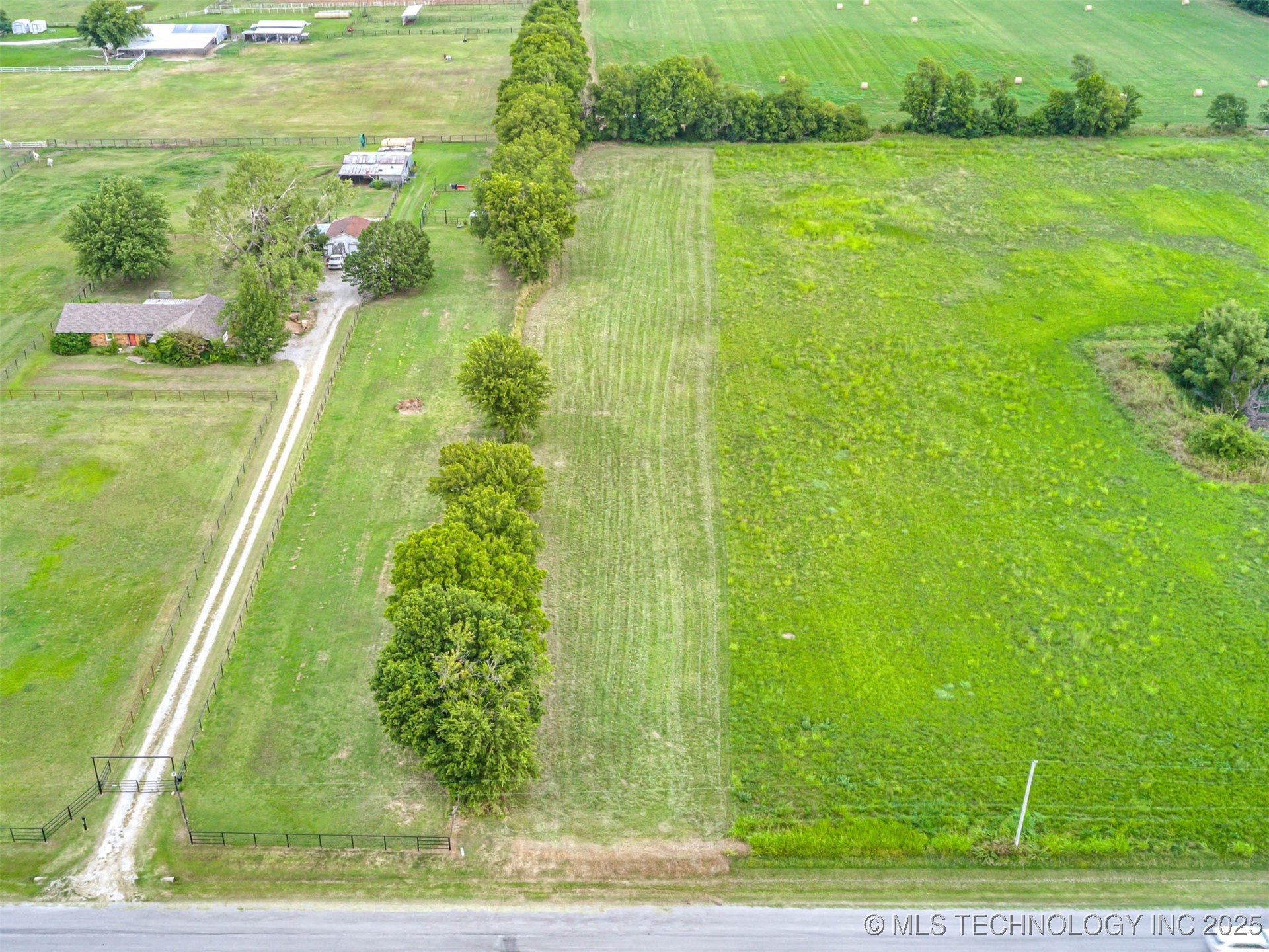 0001 166th Street North Property Photo 8