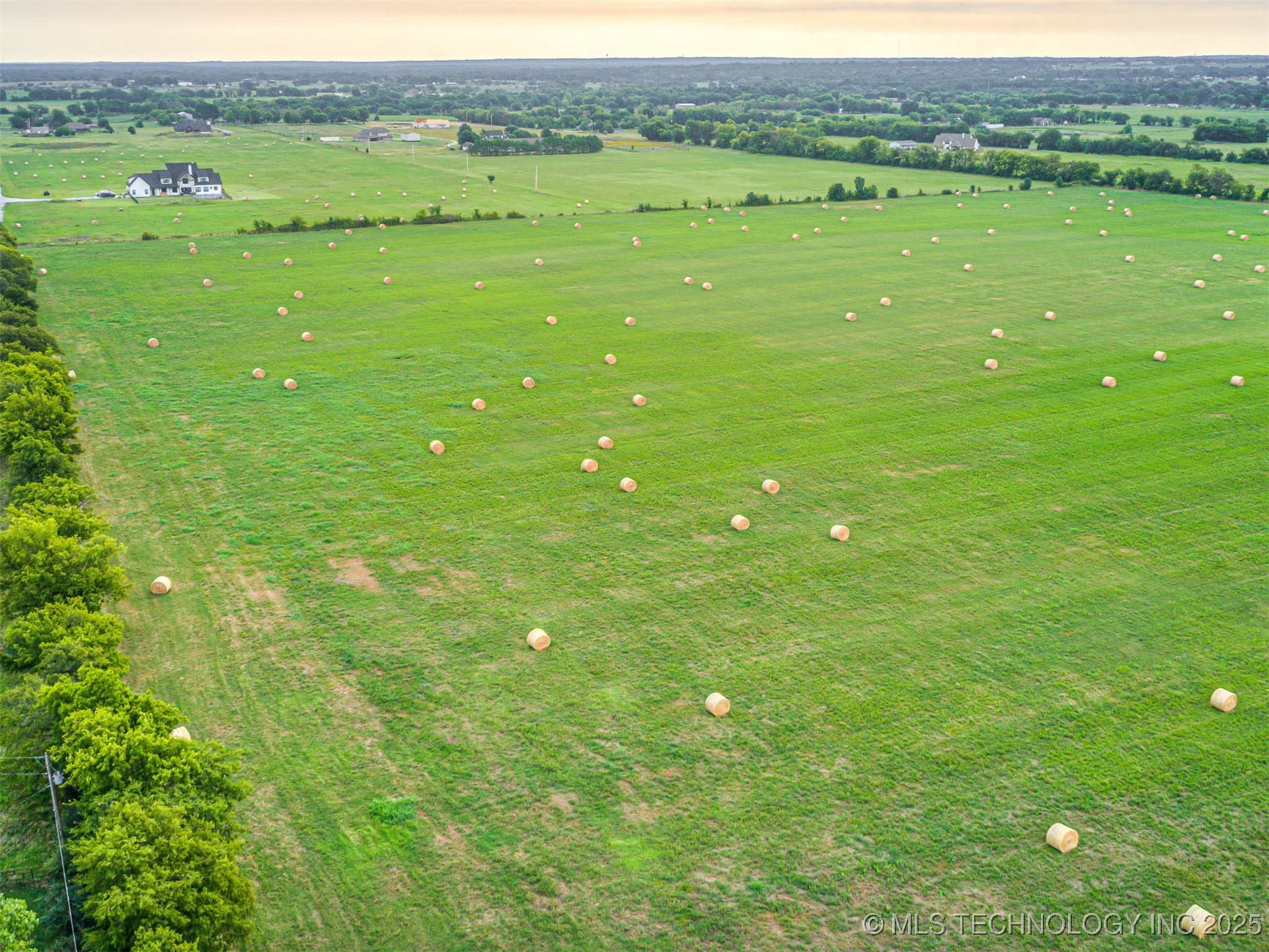 0002 166th Street North Property Photo 13