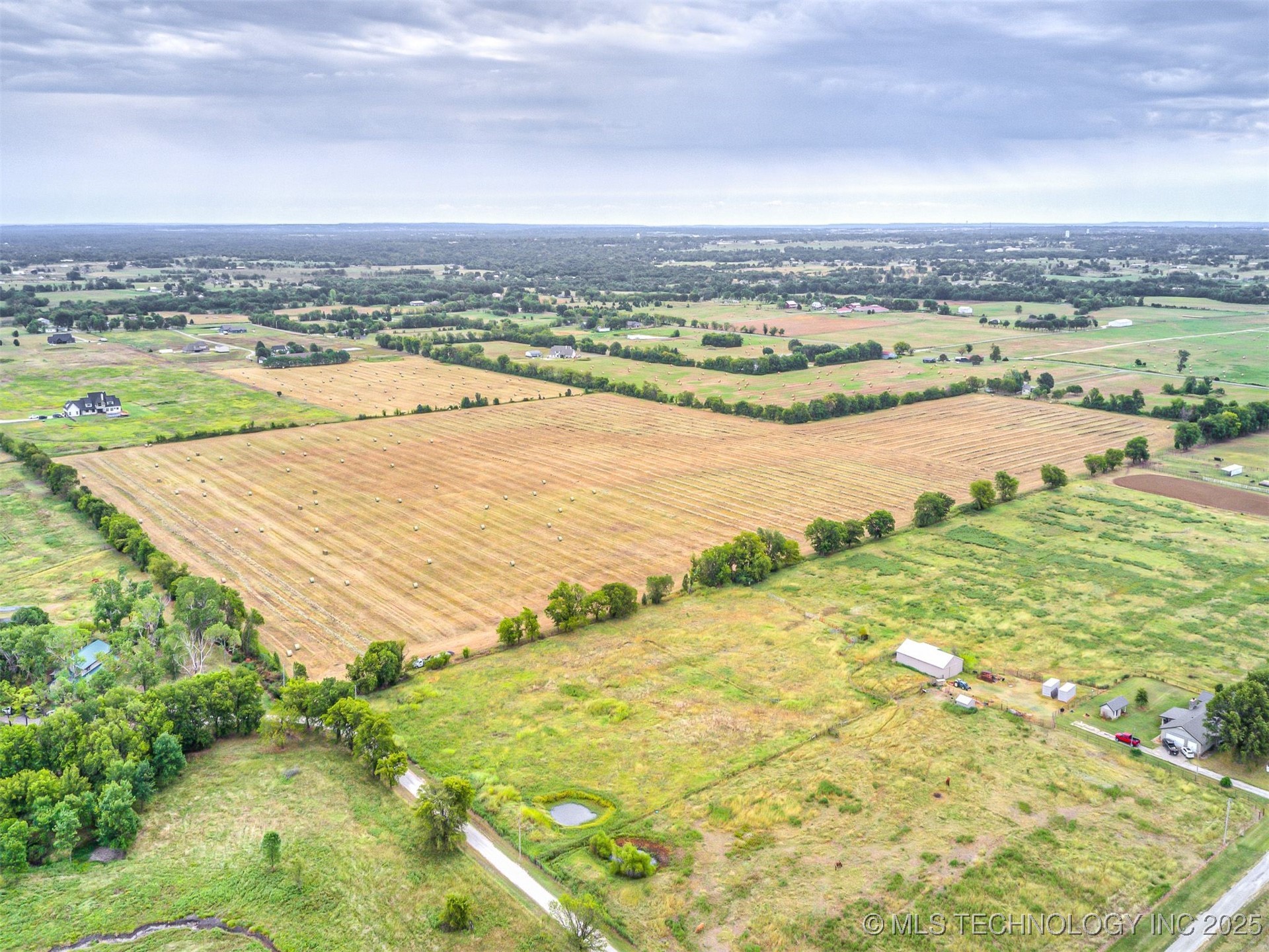 0002 166th Street North Property Photo 15