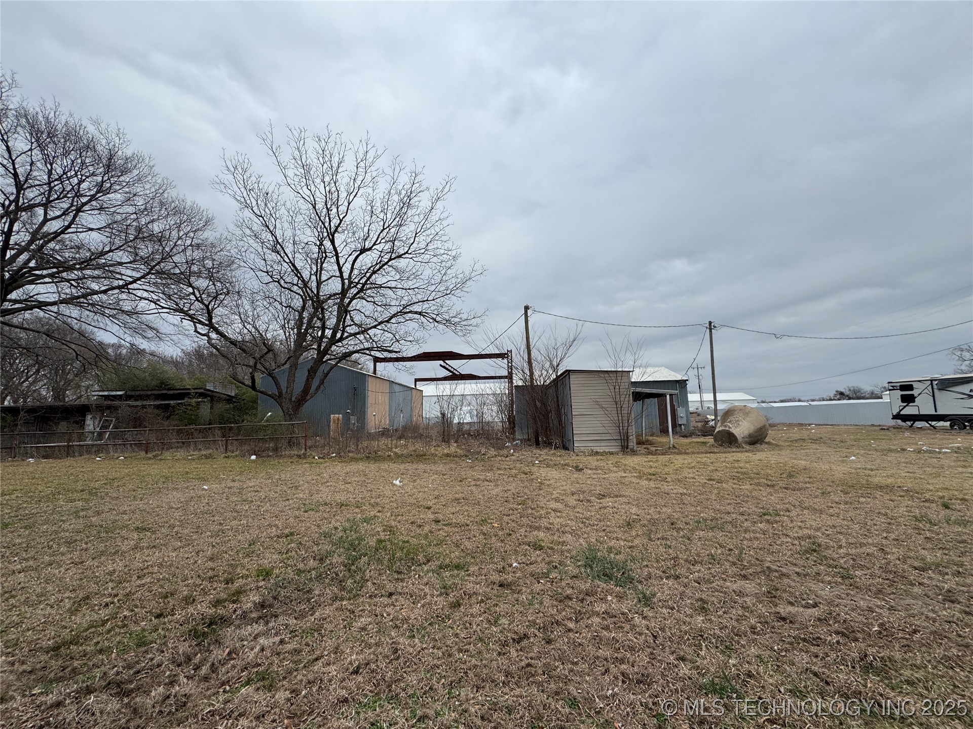 1801 N Morton Avenue Property Photo 9