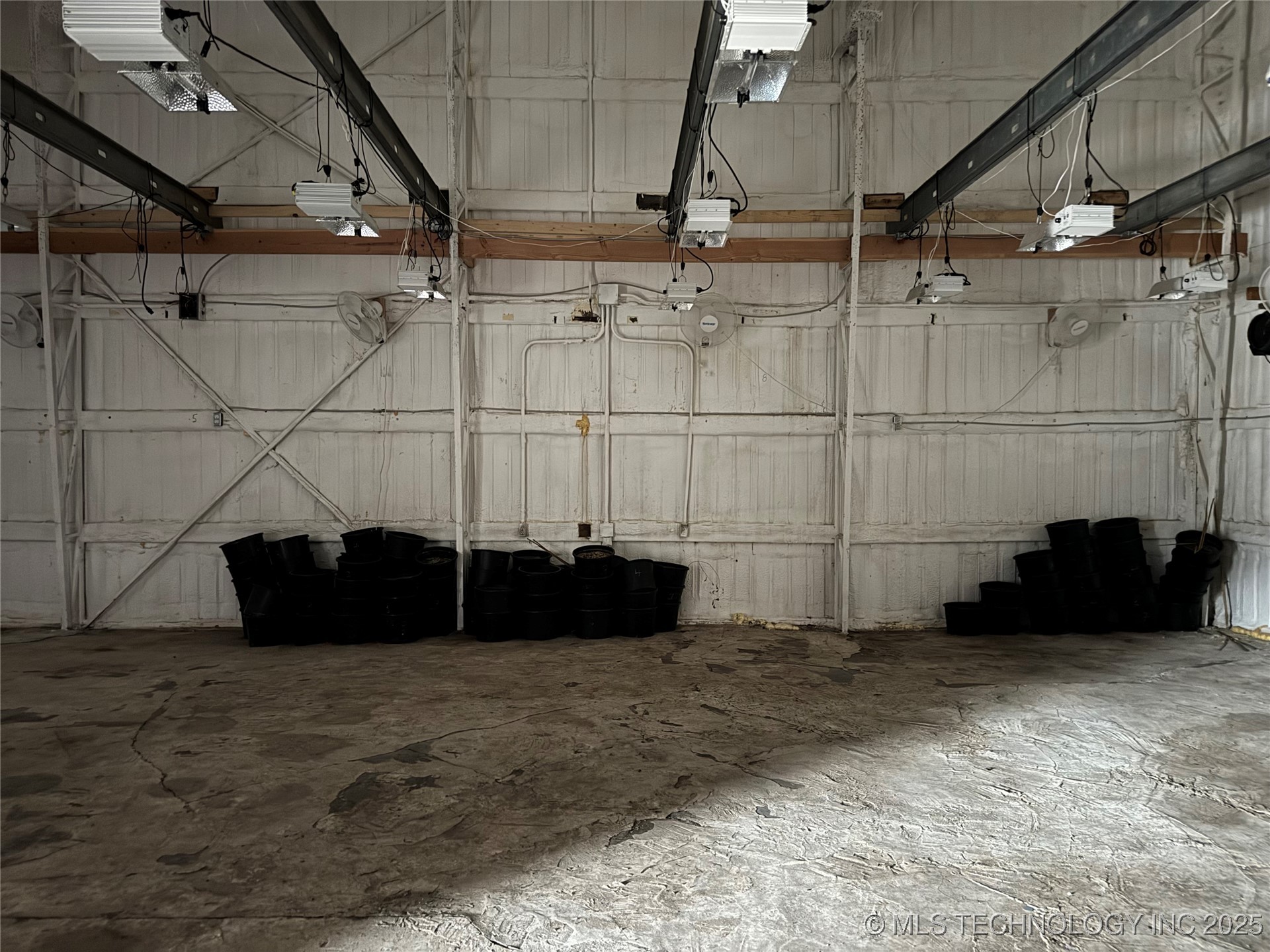 1801 N Morton Avenue Property Photo 24