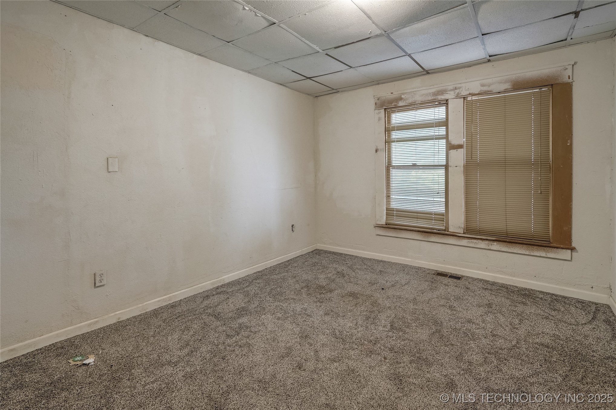 1824 N Morton Avenue Property Photo 17