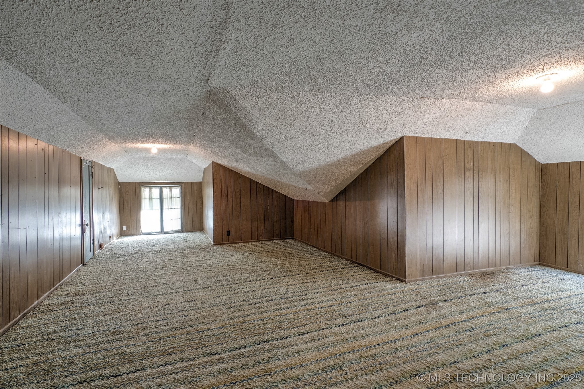 1824 N Morton Avenue Property Photo 24