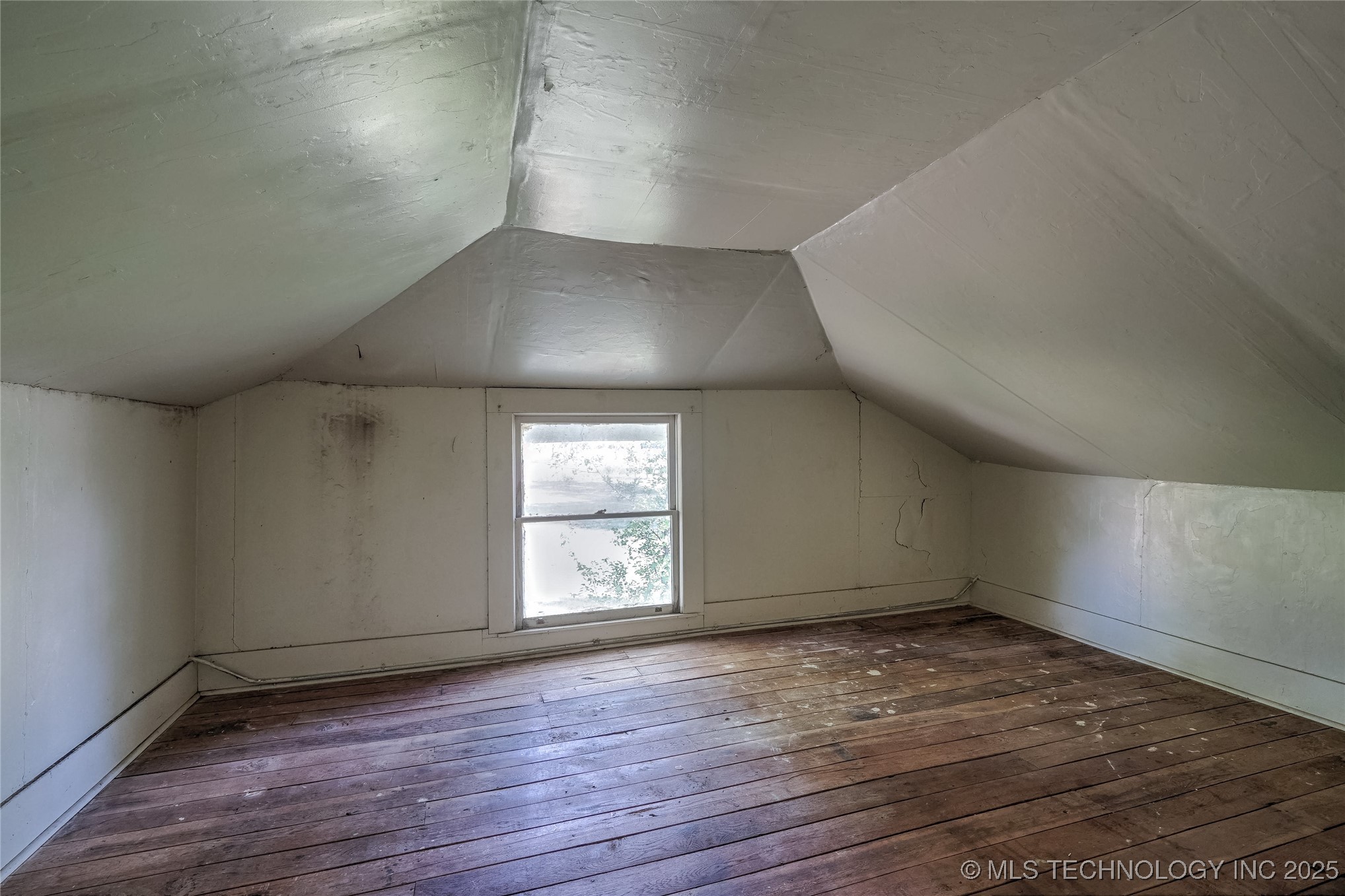 1824 N Morton Avenue Property Photo 26