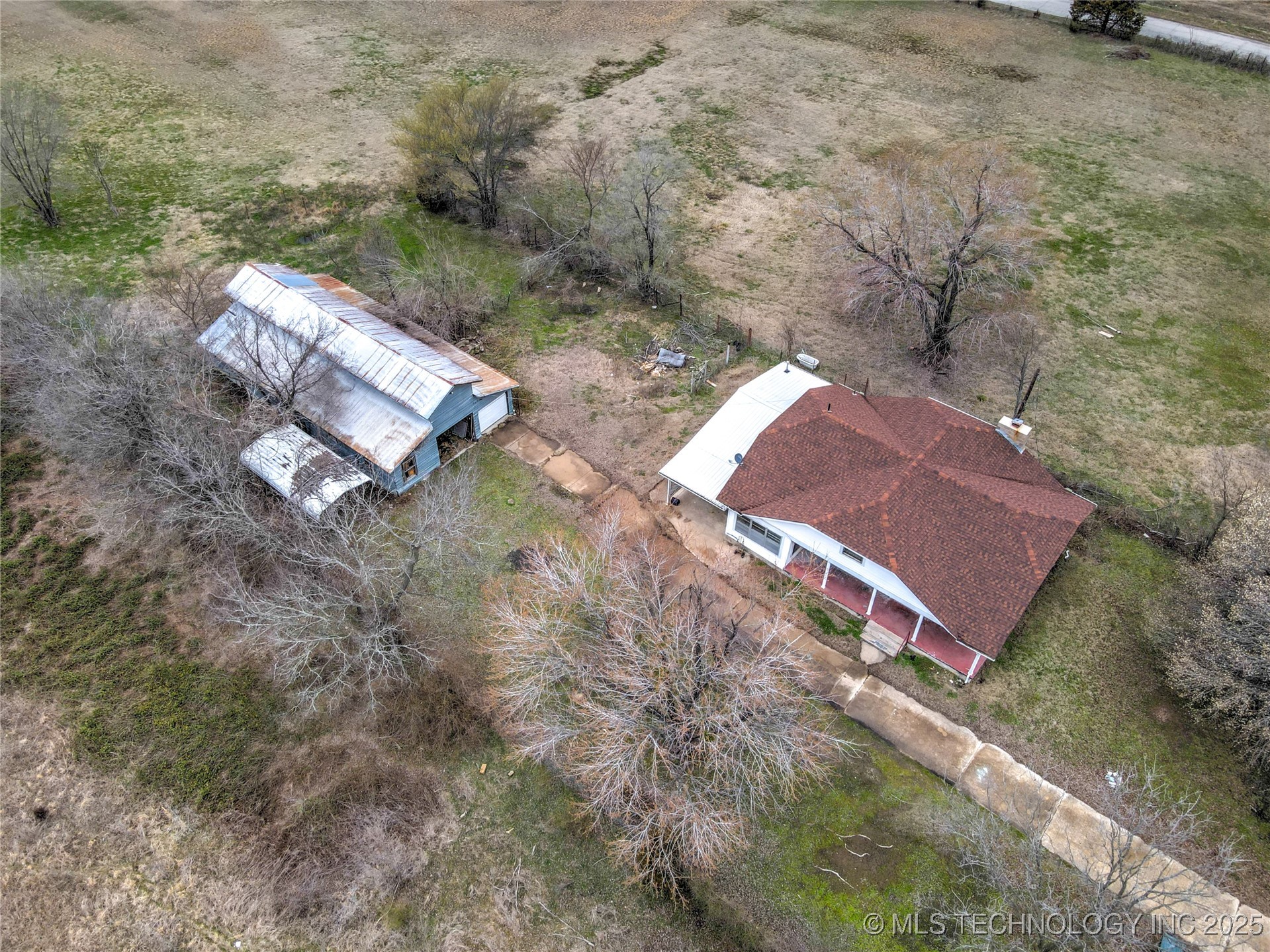 1824 N Morton Avenue Property Photo 32