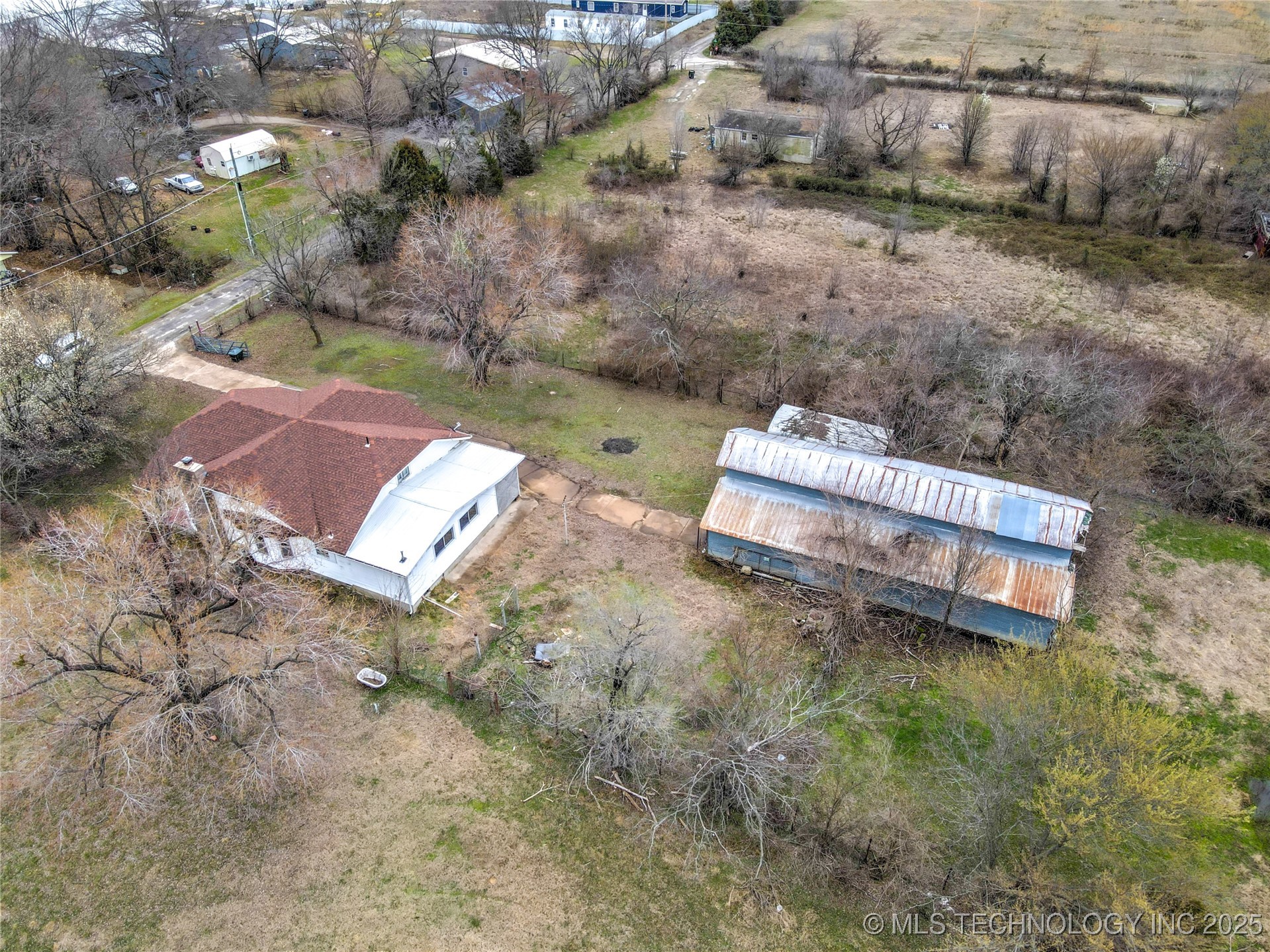 1824 N Morton Avenue Property Photo 34