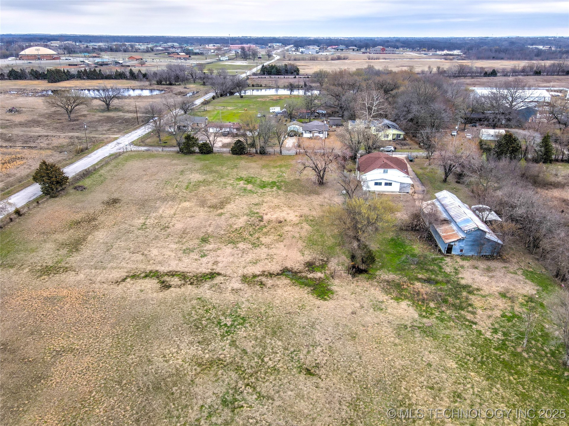 1824 N Morton Avenue Property Photo 38