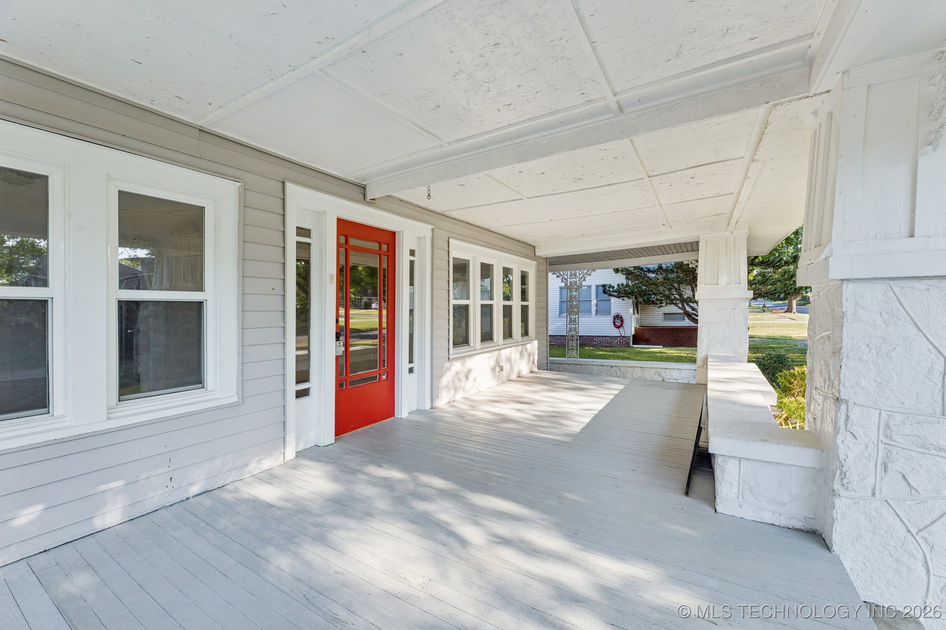 404 S Hickory Street Property Photo 2