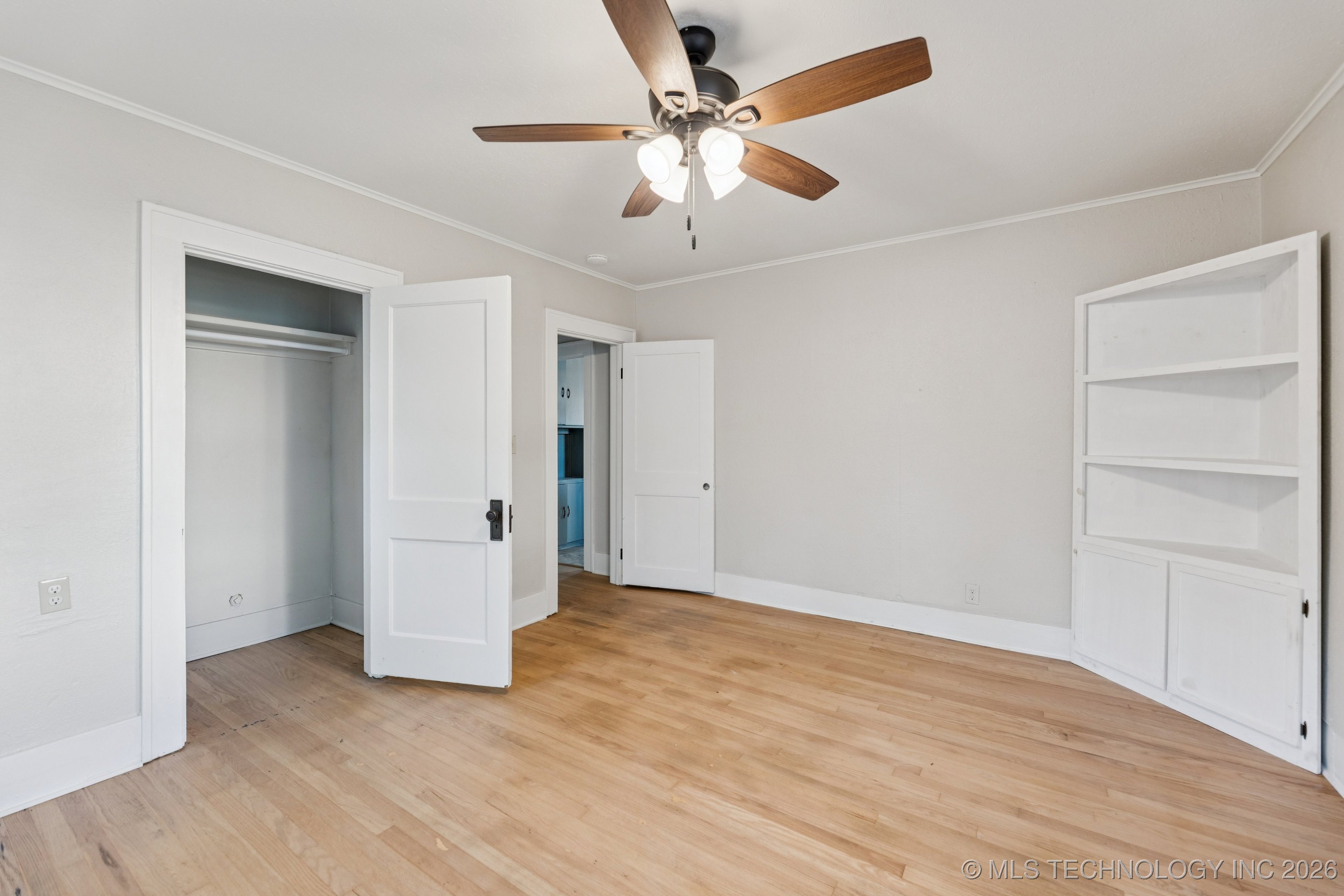 404 S Hickory Street Property Photo 11