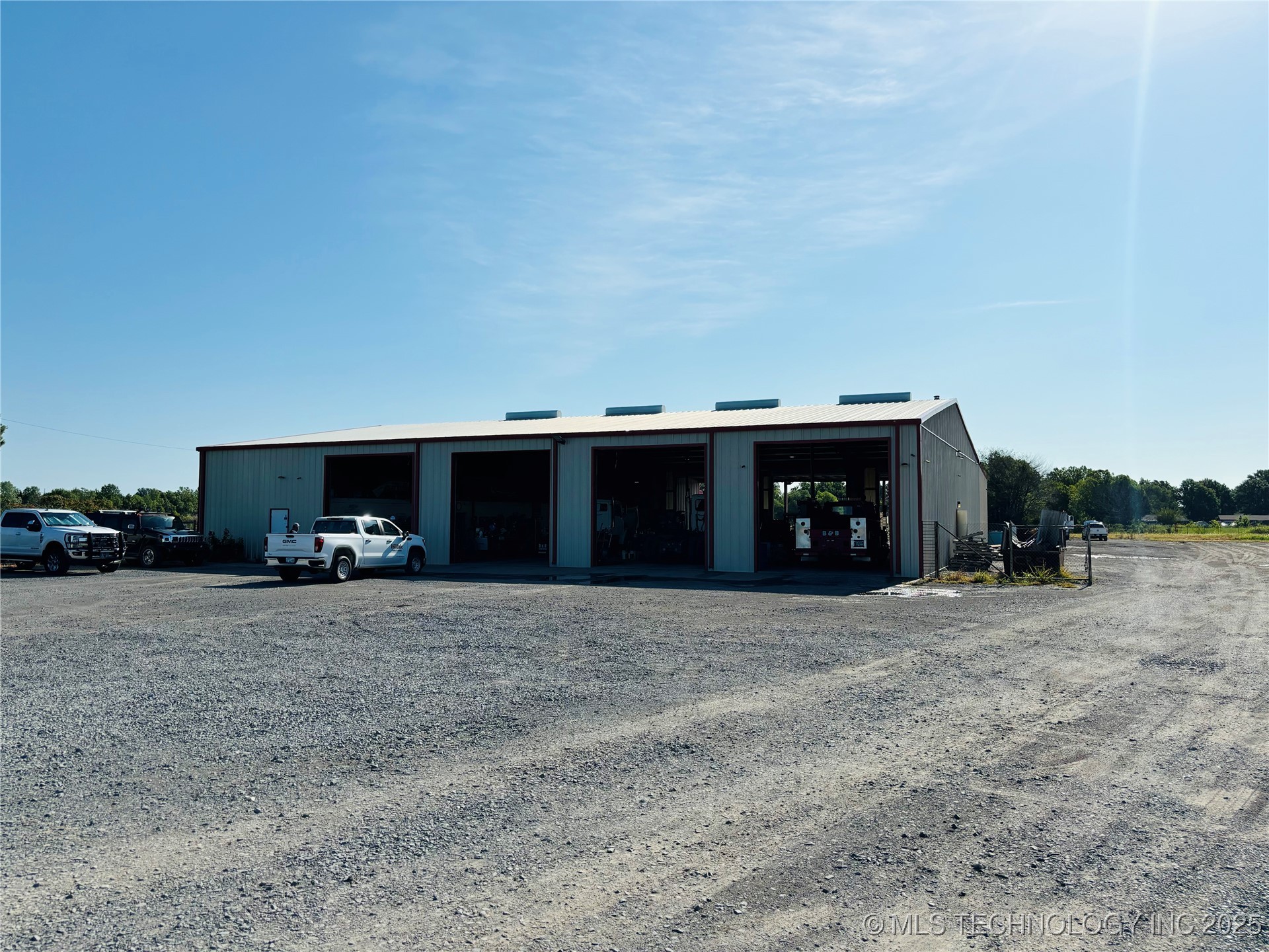 2700 S 32nd Street Property Photo 11