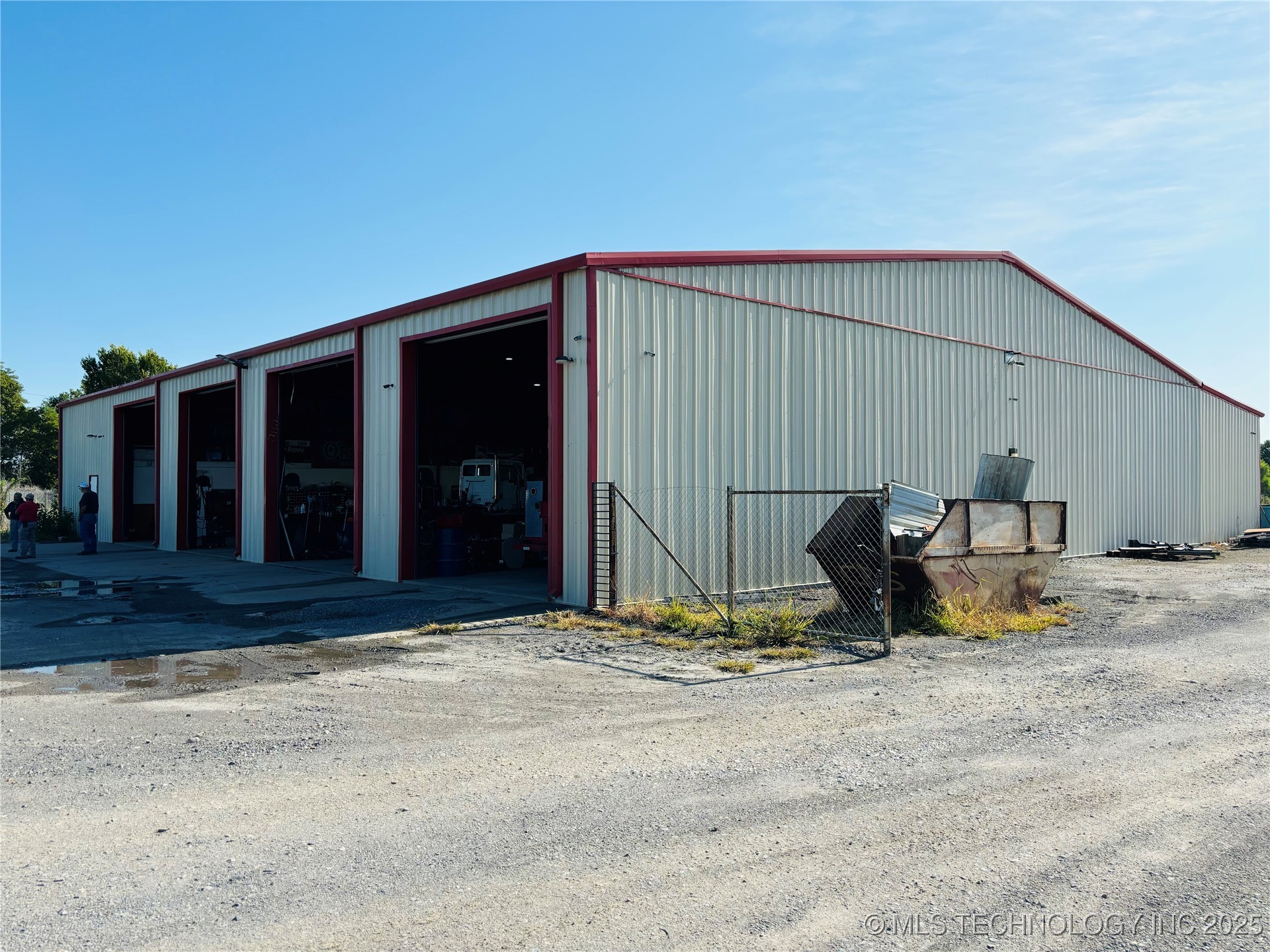 2700 S 32nd Street Property Photo 13