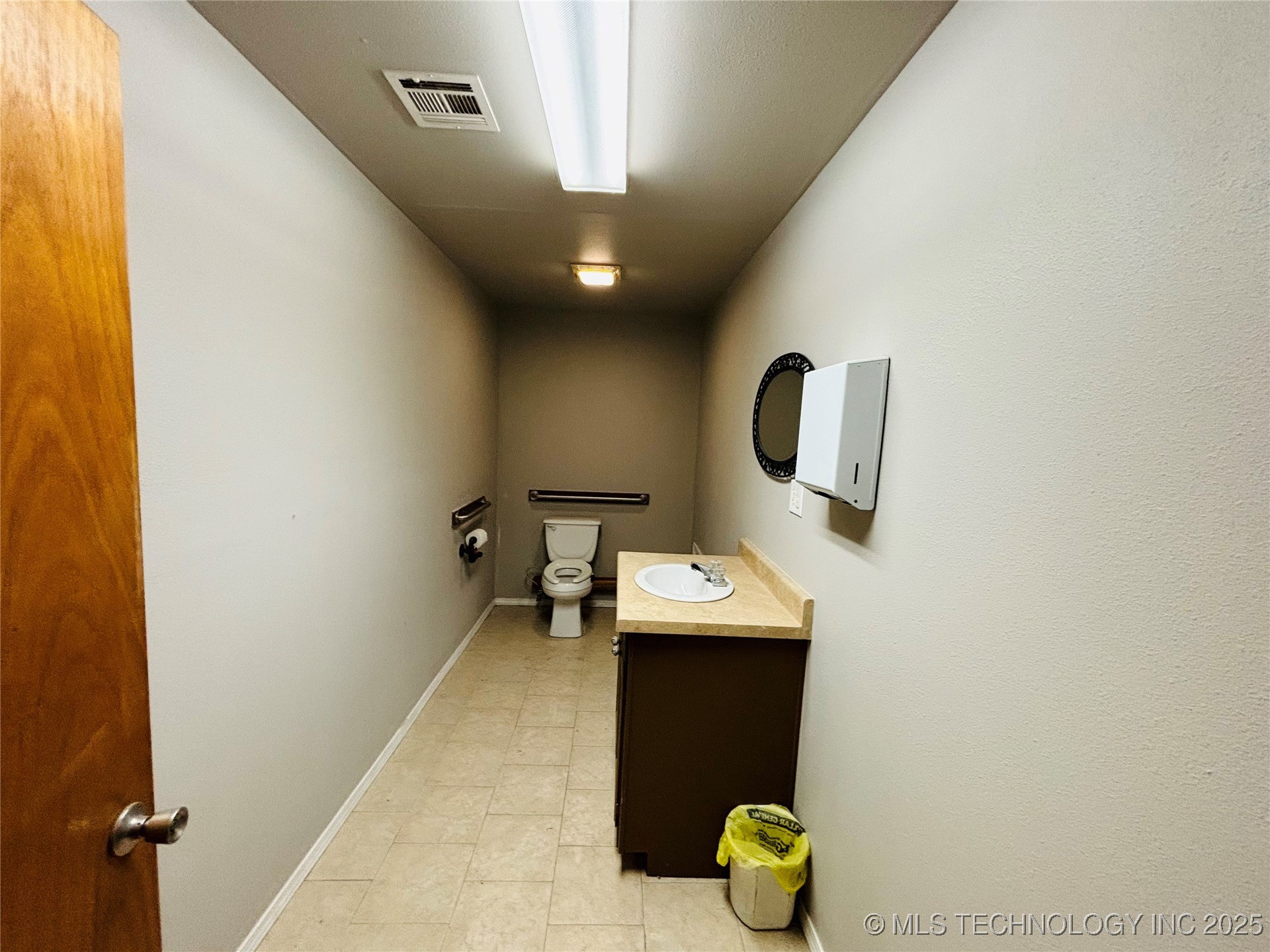 2700 S 32nd Street Property Photo 39