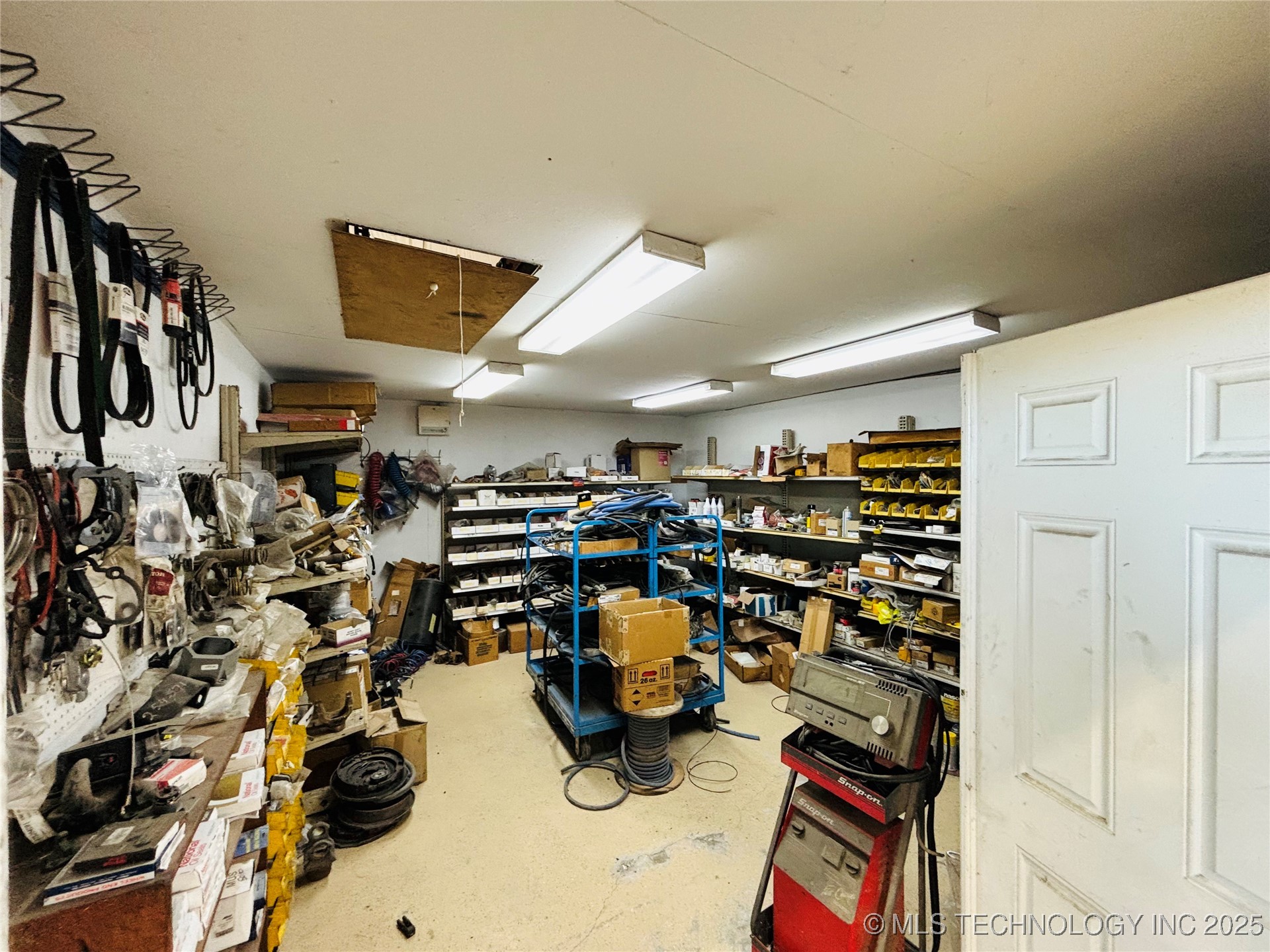 2700 S 32nd Street Property Photo 42