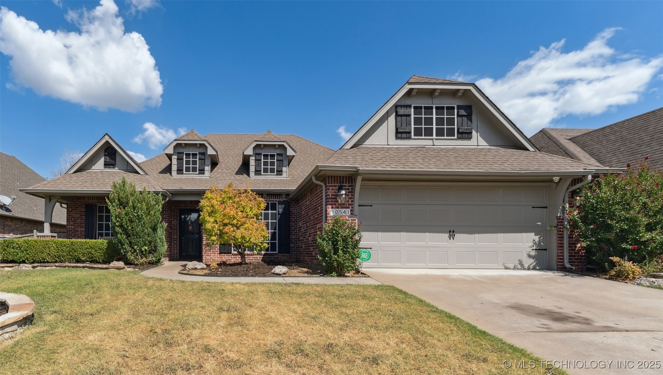 10541 N 117th East Avenue Property Photo 1