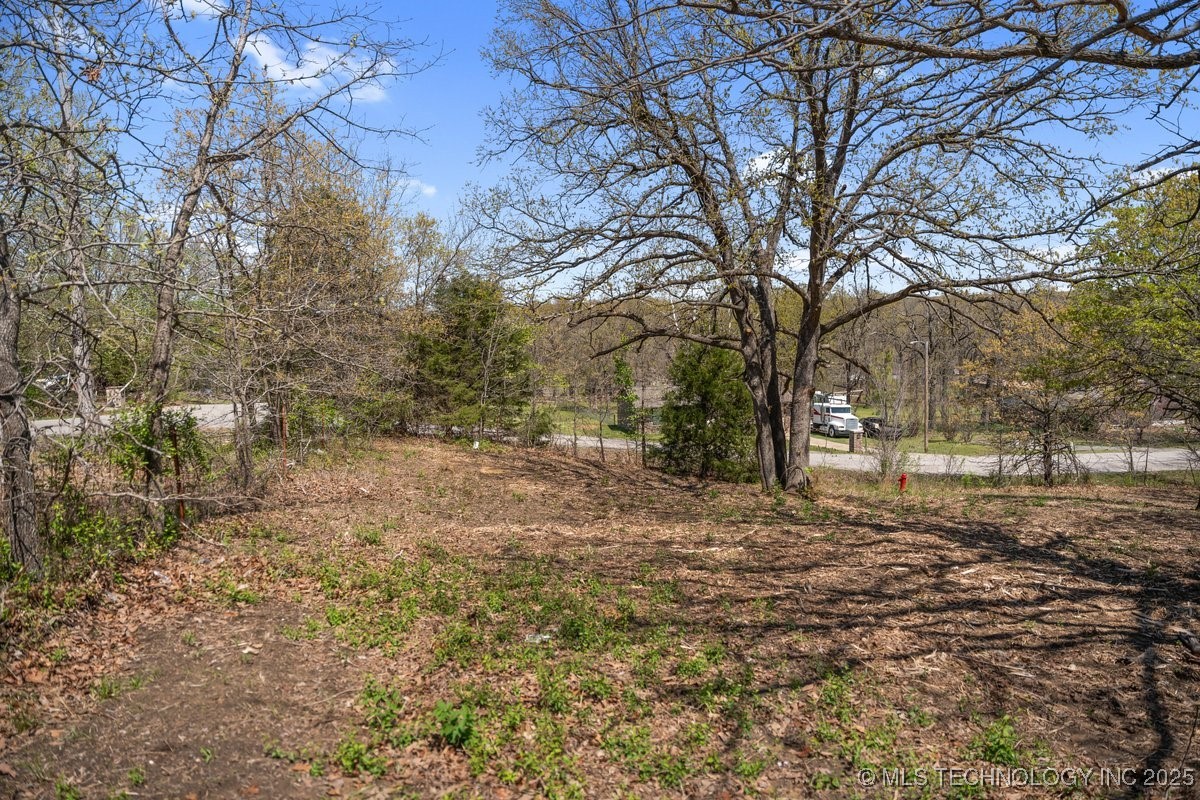 1 Hickory Bluff Road Property Photo 3