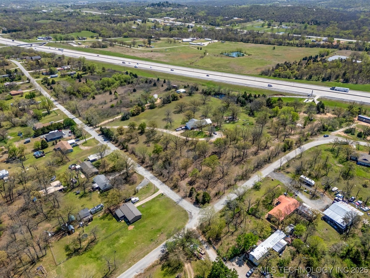 1 Hickory Bluff Road Property Photo 10