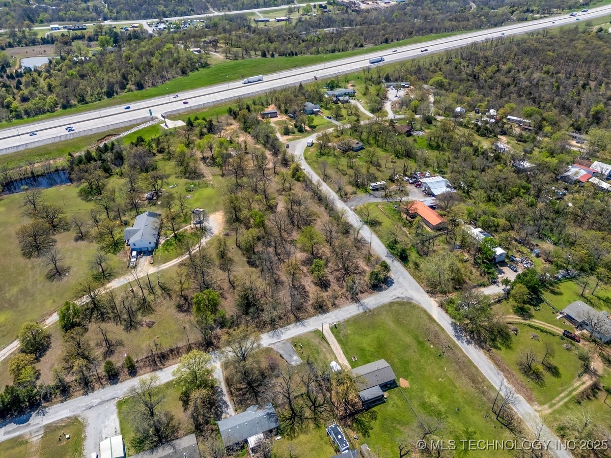 1 Hickory Bluff Road Property Photo 15