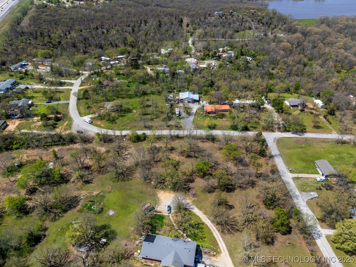 1 Hickory Bluff Road Property Photo 16