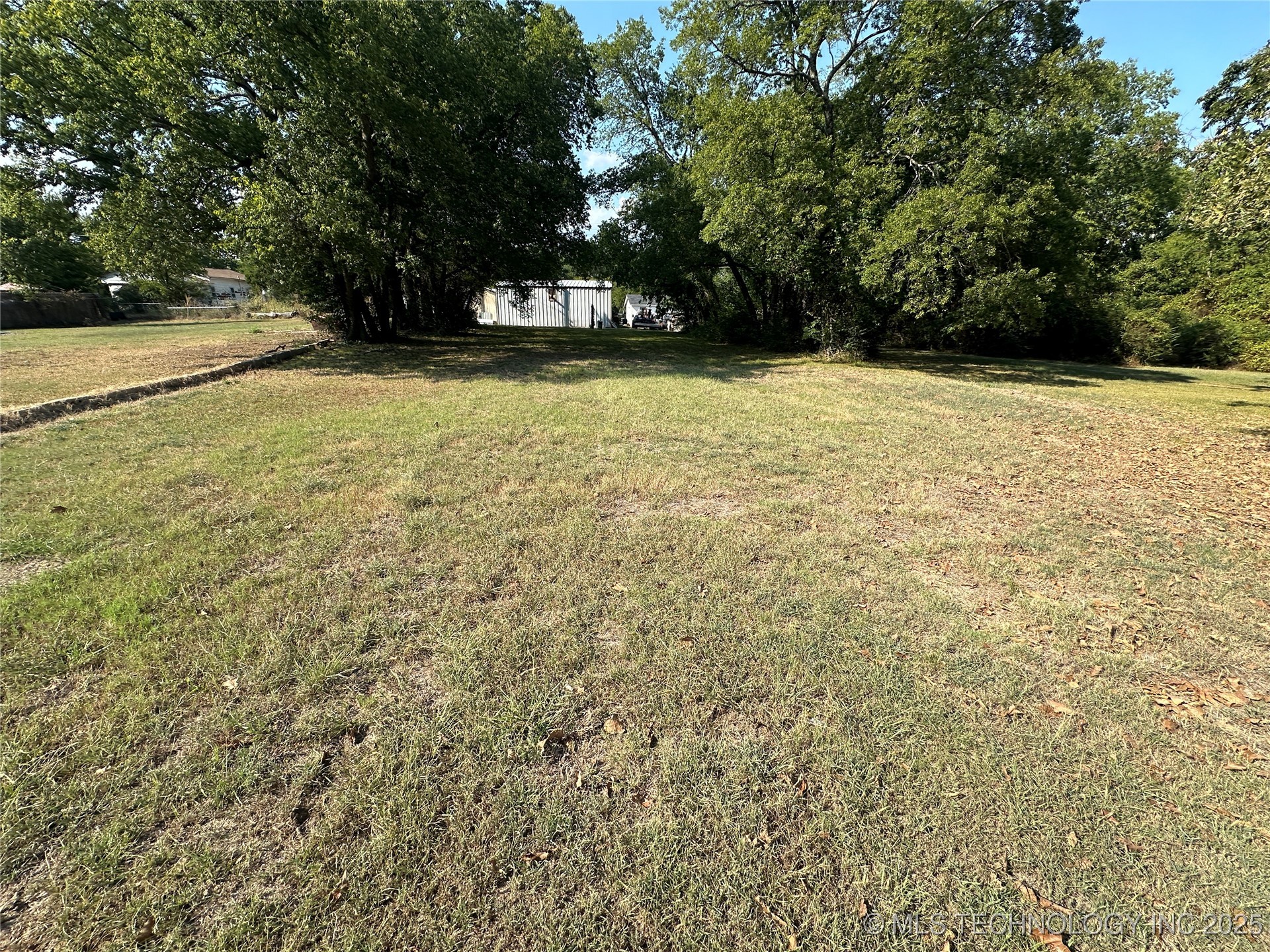 819 Roff Street Property Photo 1