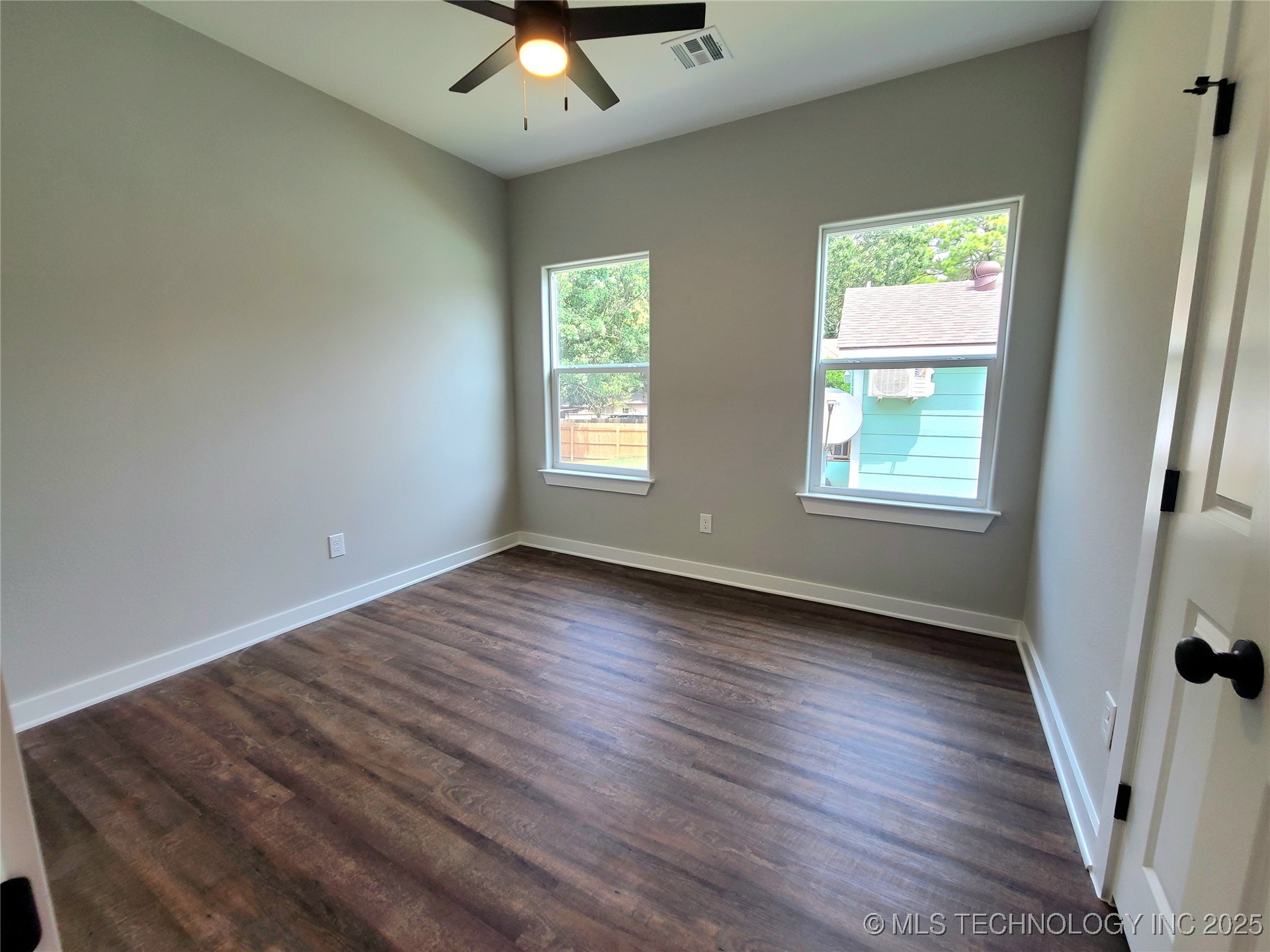 125 S Mclean Drive Property Photo 8