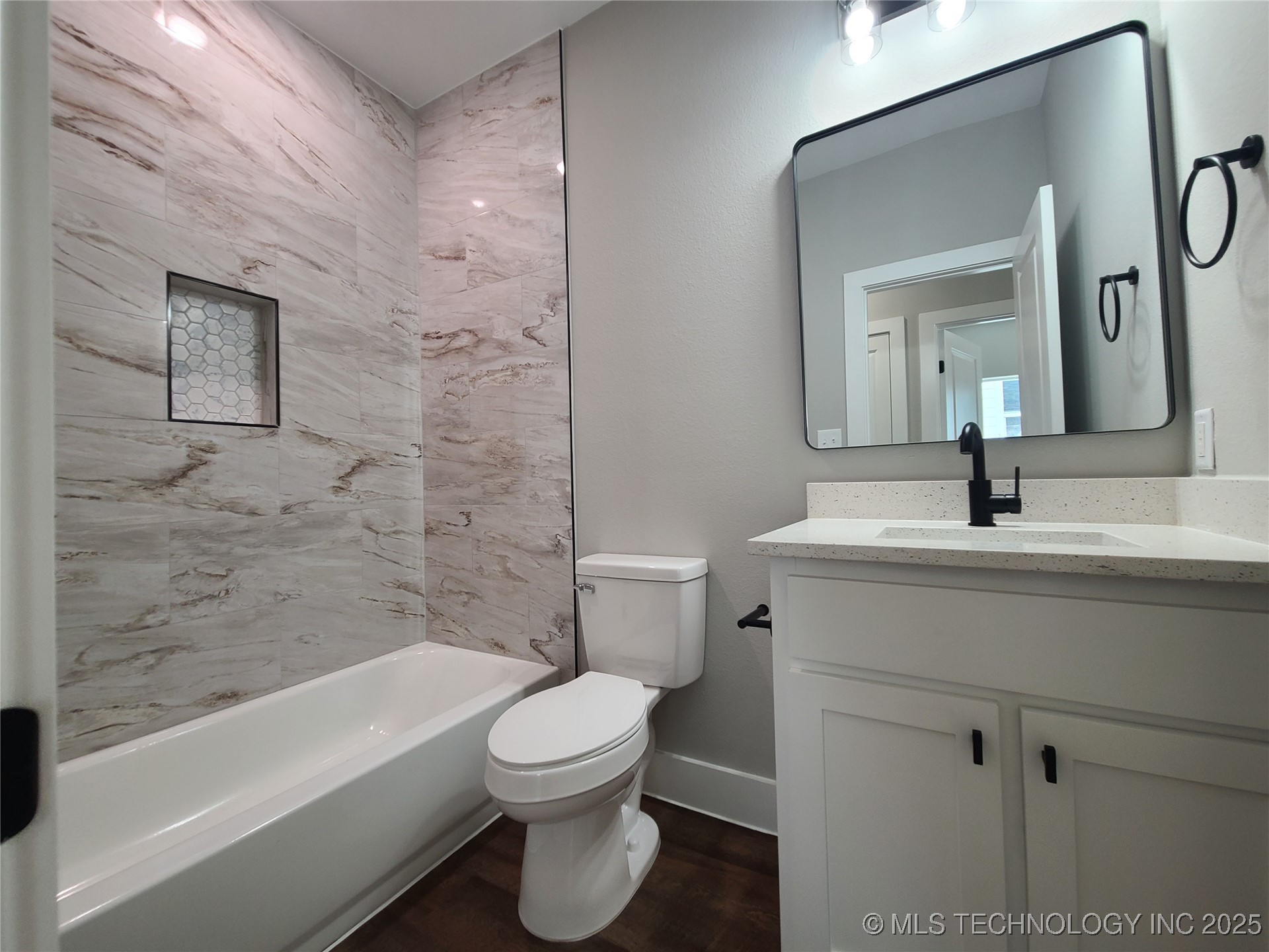 125 S Mclean Drive Property Photo 15