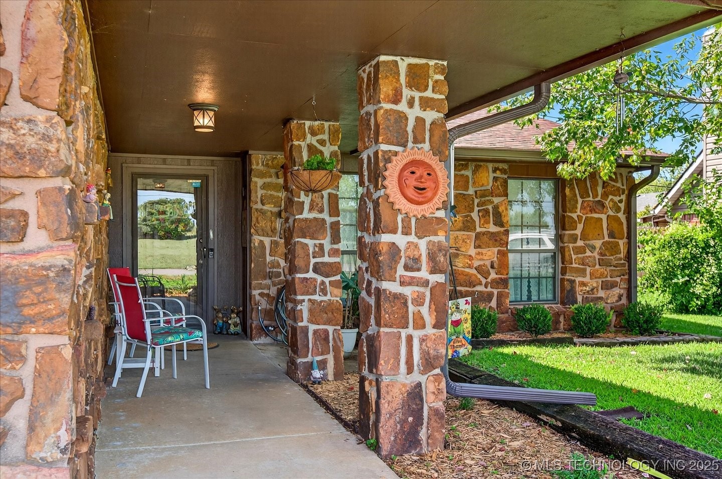 309 N Spruce Avenue Property Photo 3