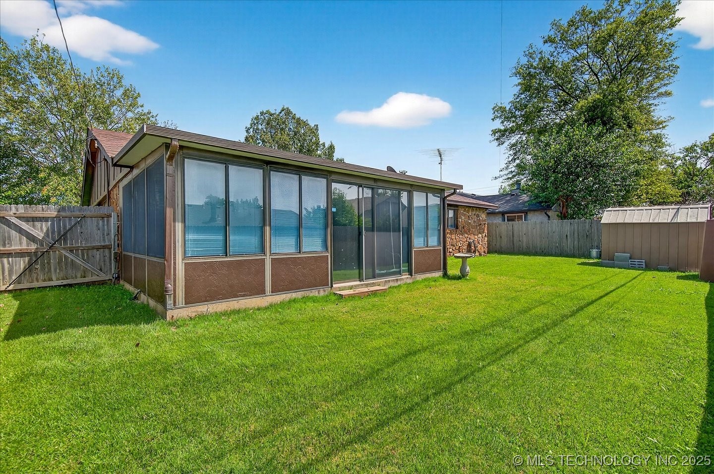 309 N Spruce Avenue Property Photo 28