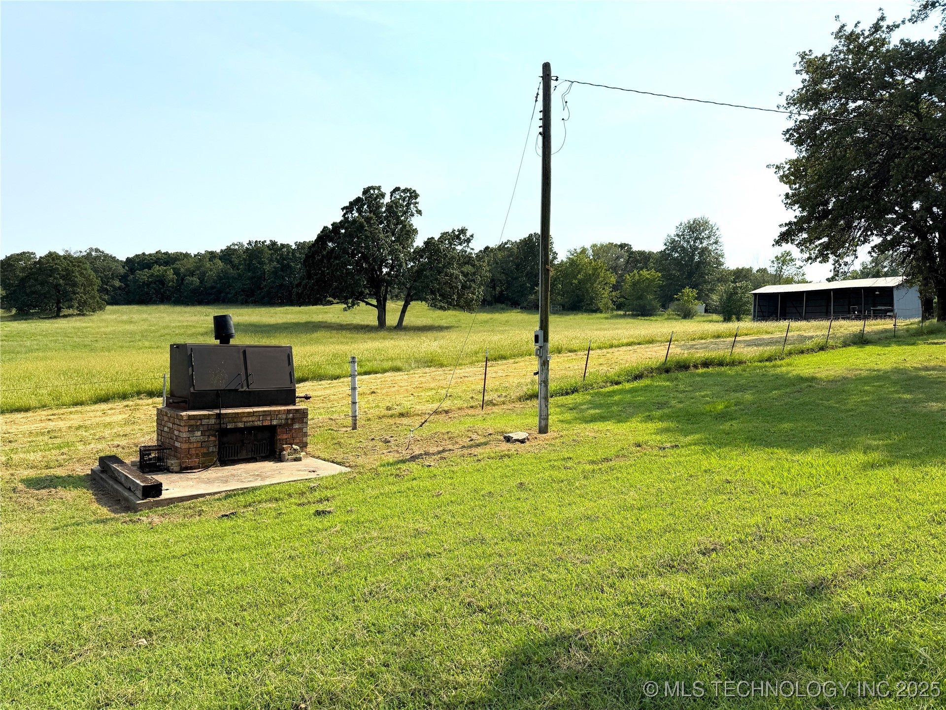 2744 W 103rd Street N Property Photo 9