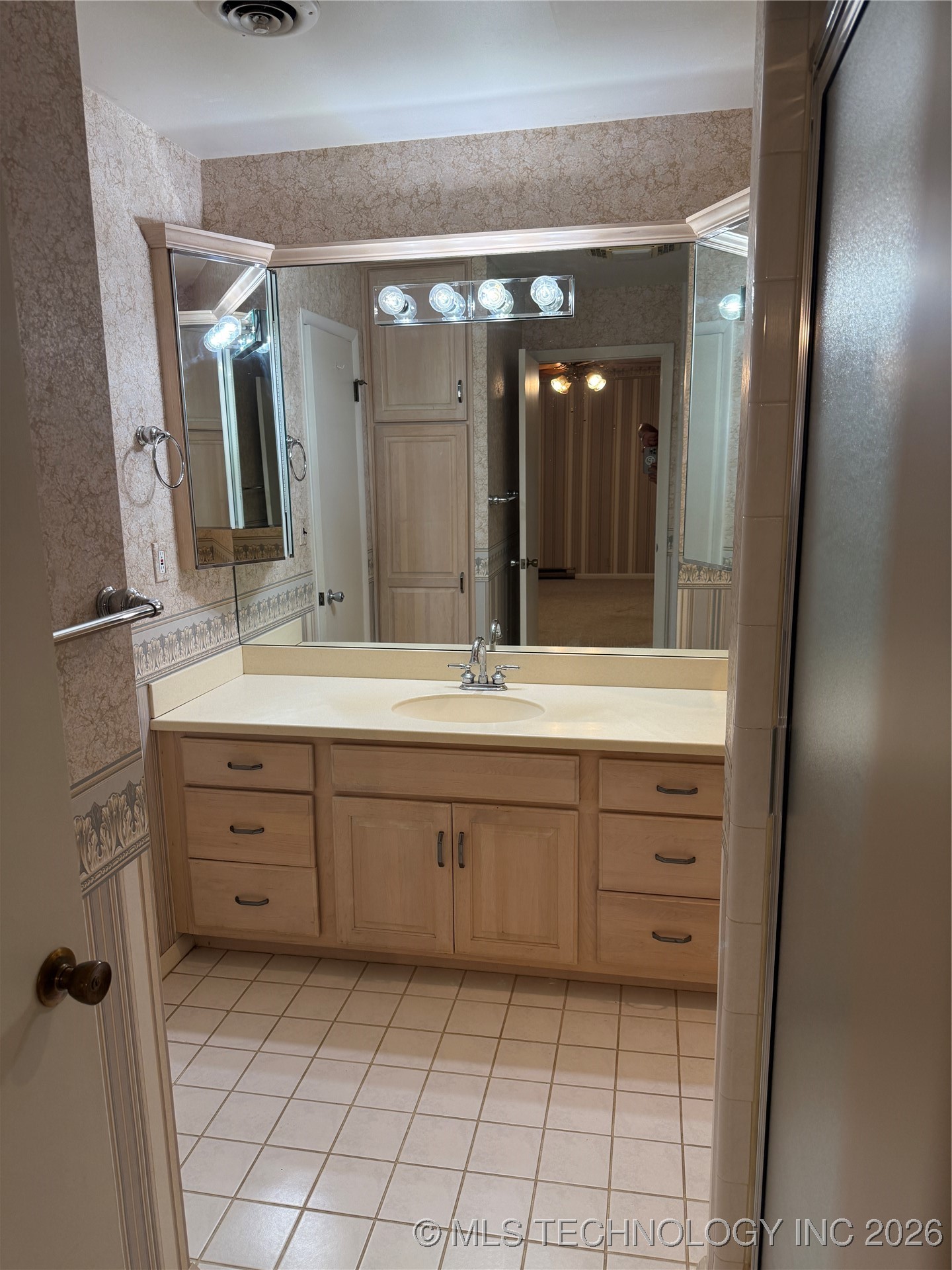 2744 W 103rd Street N Property Photo 23