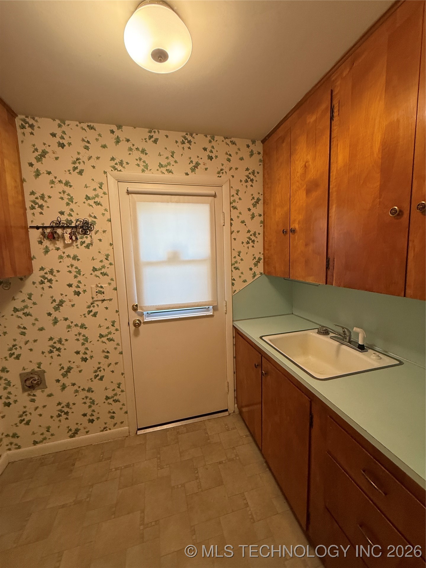 2744 W 103rd Street N Property Photo 27