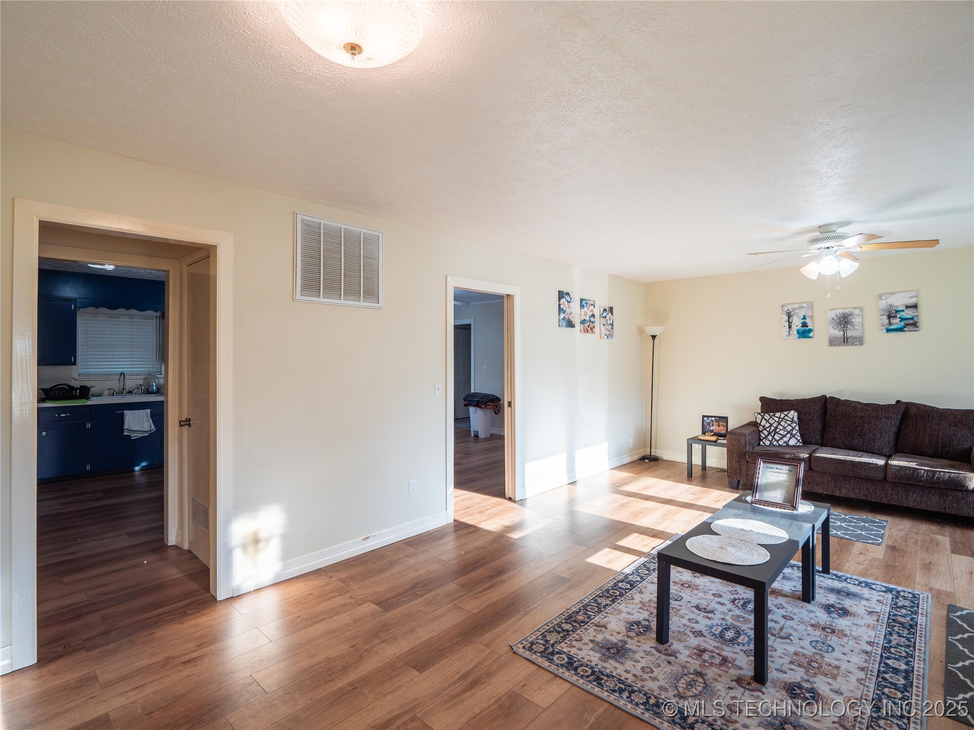 126 S Walnut Avenue Property Photo 10