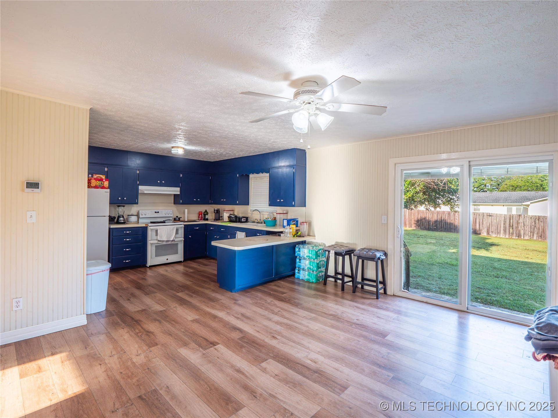 126 S Walnut Avenue Property Photo 12