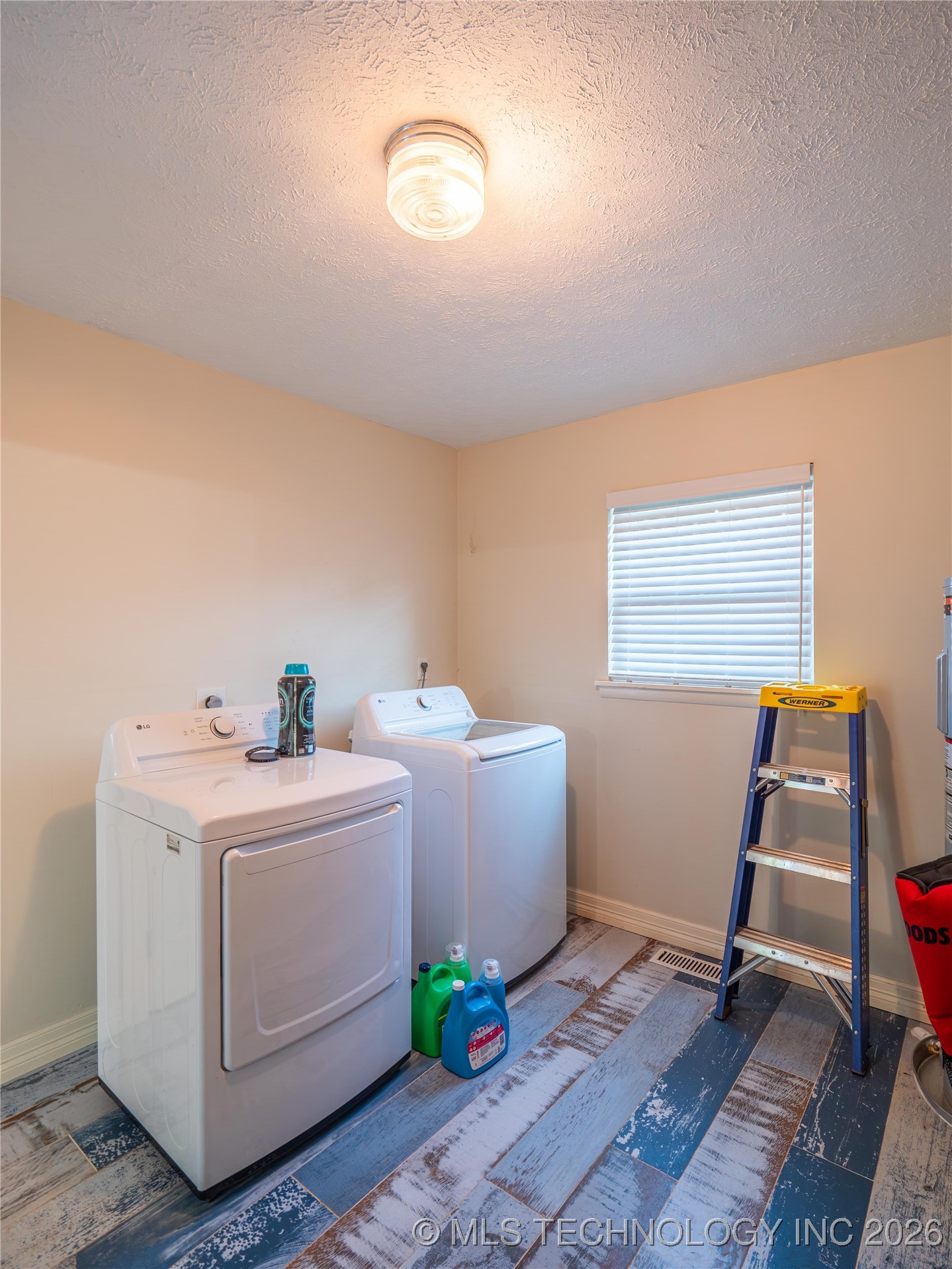 126 S Walnut Avenue Property Photo 19