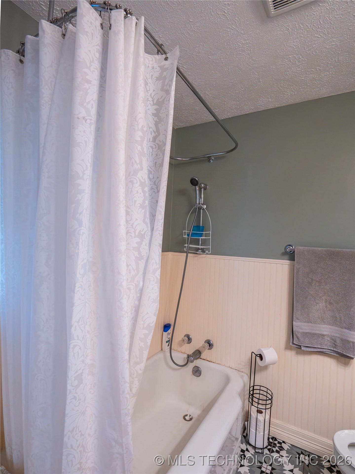 126 S Walnut Avenue Property Photo 23