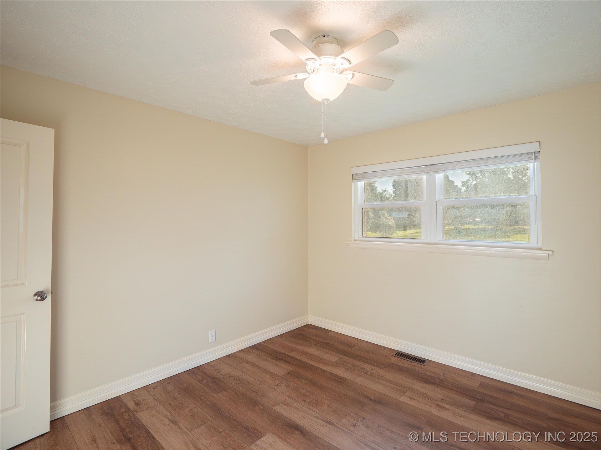 126 S Walnut Avenue Property Photo 26