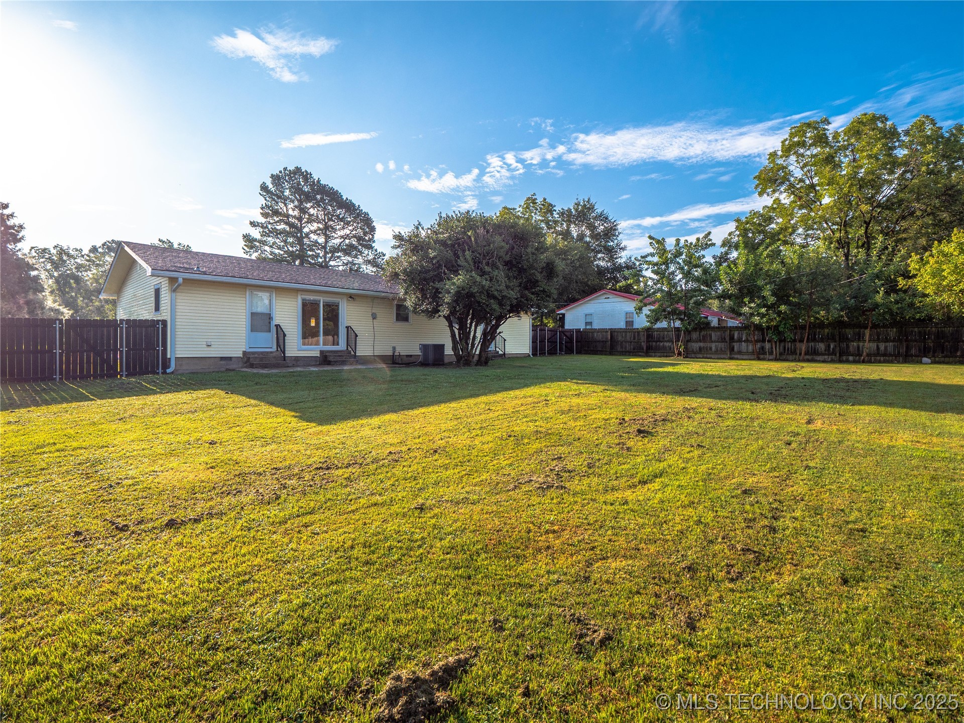 126 S Walnut Avenue Property Photo 35