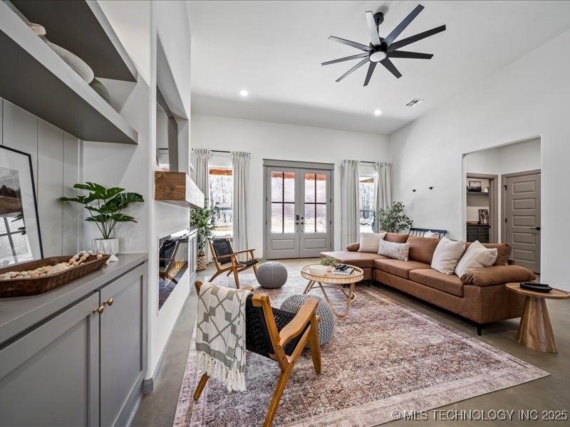 450251 E 340 Road Property Photo 12