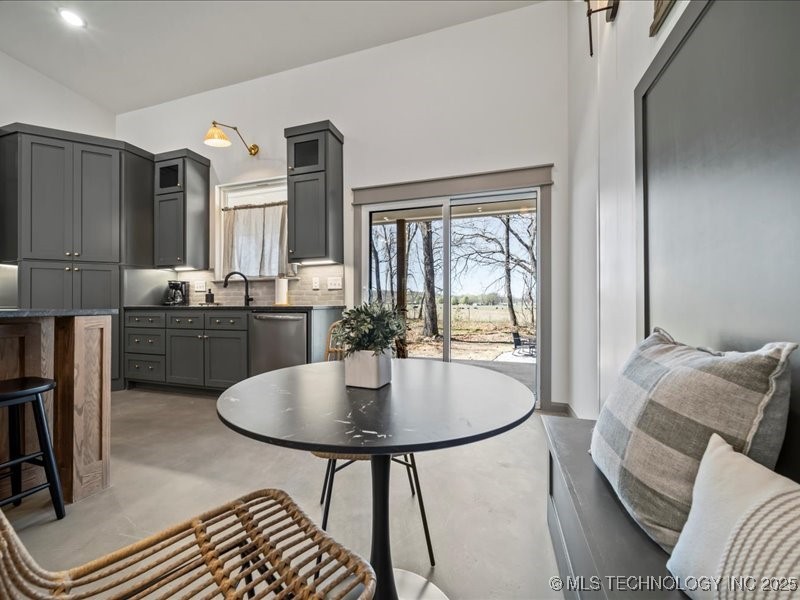 450251 E 340 Road Property Photo 16