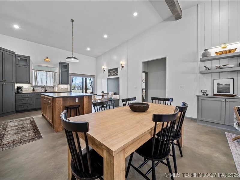 450251 E 340 Road Property Photo 17