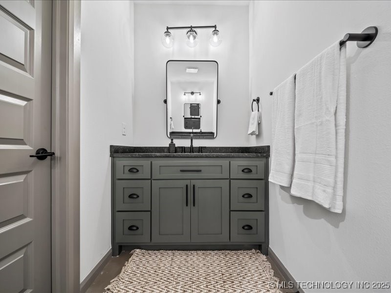 450251 E 340 Road Property Photo 31