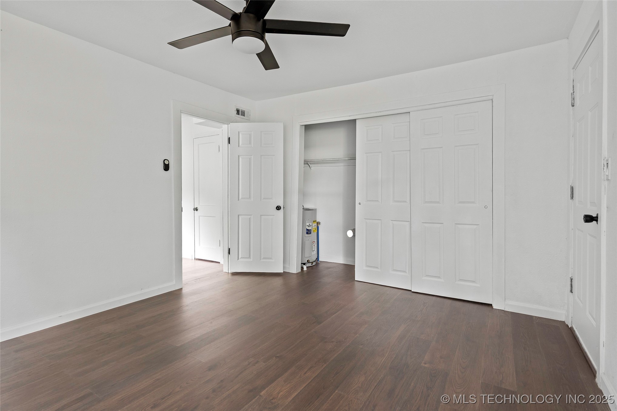 1000 Hugo Se Property Photo 18