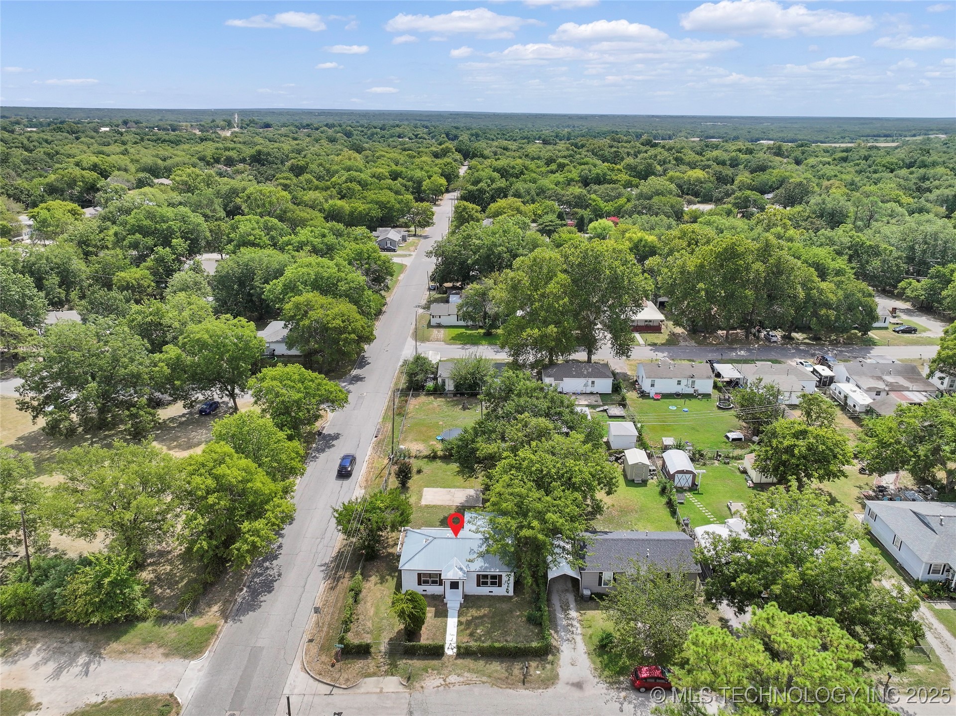 1000 Hugo Se Property Photo 23